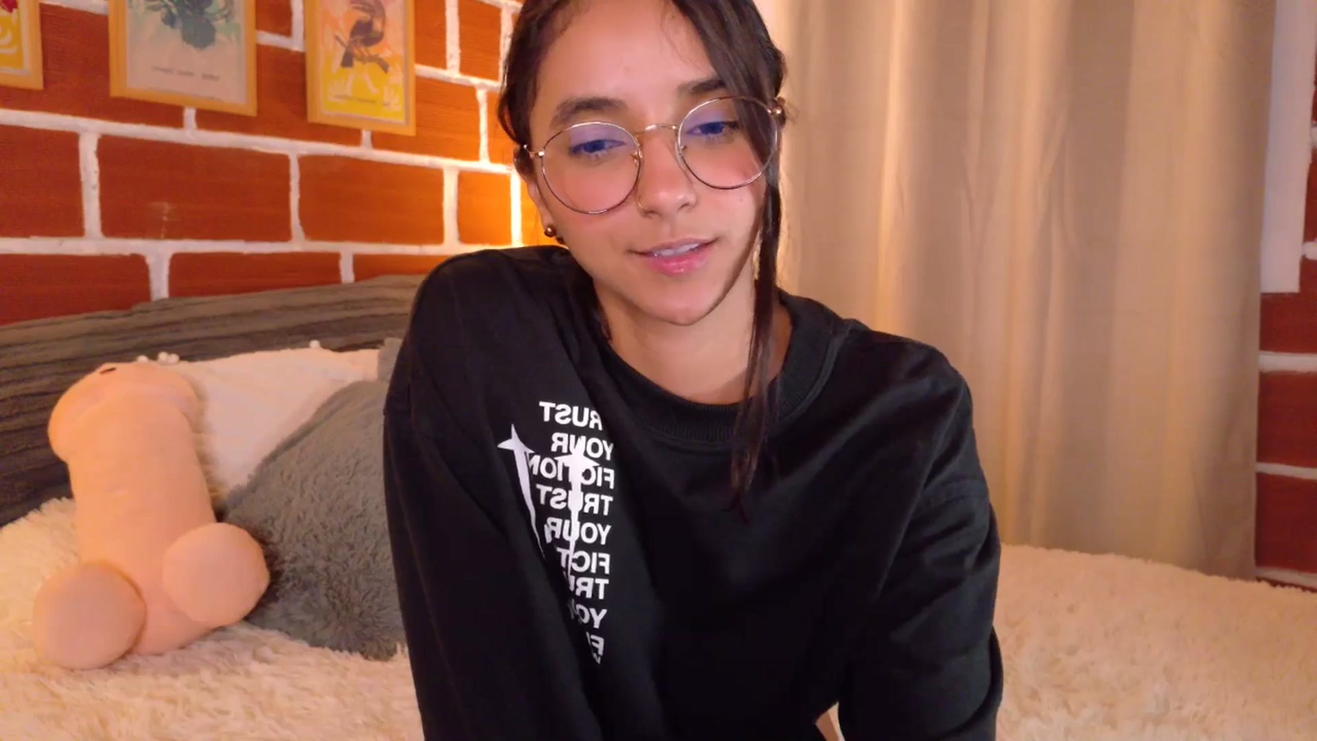 Gallery image thumbnail from NataliaMFC_'s myfreecams stream on, 02/05/2026, 05:50 image 5 of 20