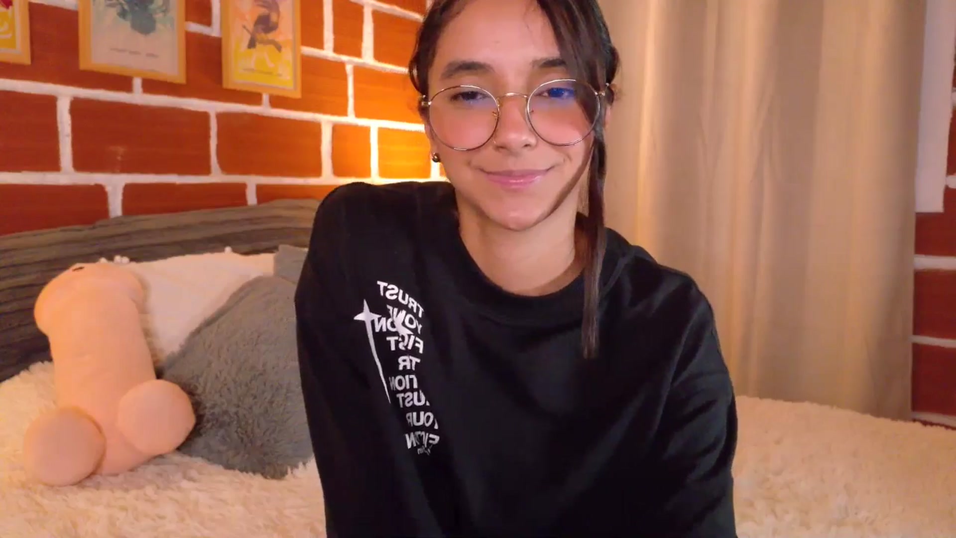 Gallery image thumbnail from NataliaMFC_'s myfreecams stream on, 02/05/2026, 05:50 image 7 of 20