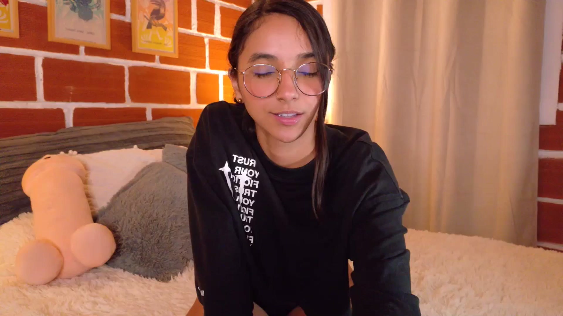 Gallery image thumbnail from NataliaMFC_'s myfreecams stream on, 02/05/2026, 05:50 image 1 of 20