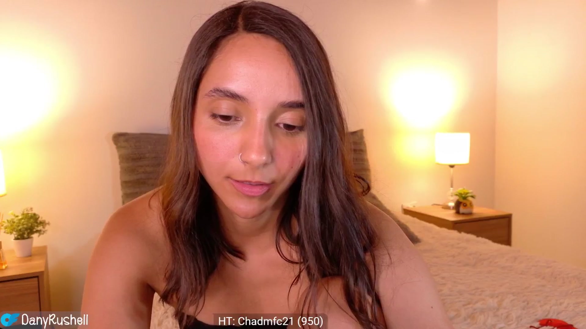 Gallery image thumbnail from NataliaMFC_'s myfreecams stream on, 04/03/2026, 24:41 image 13 of 20