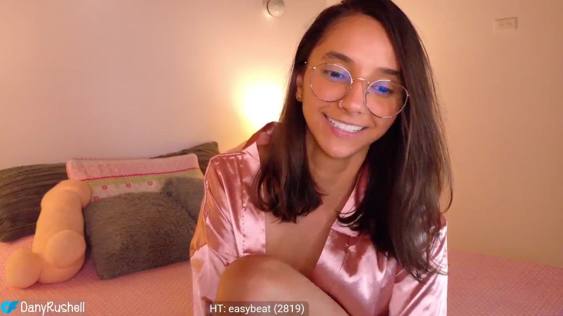 Gallery image thumbnail from NataliaMFC_'s myfreecams stream on, 04/16/2026, 04:16 image 13 of 20
