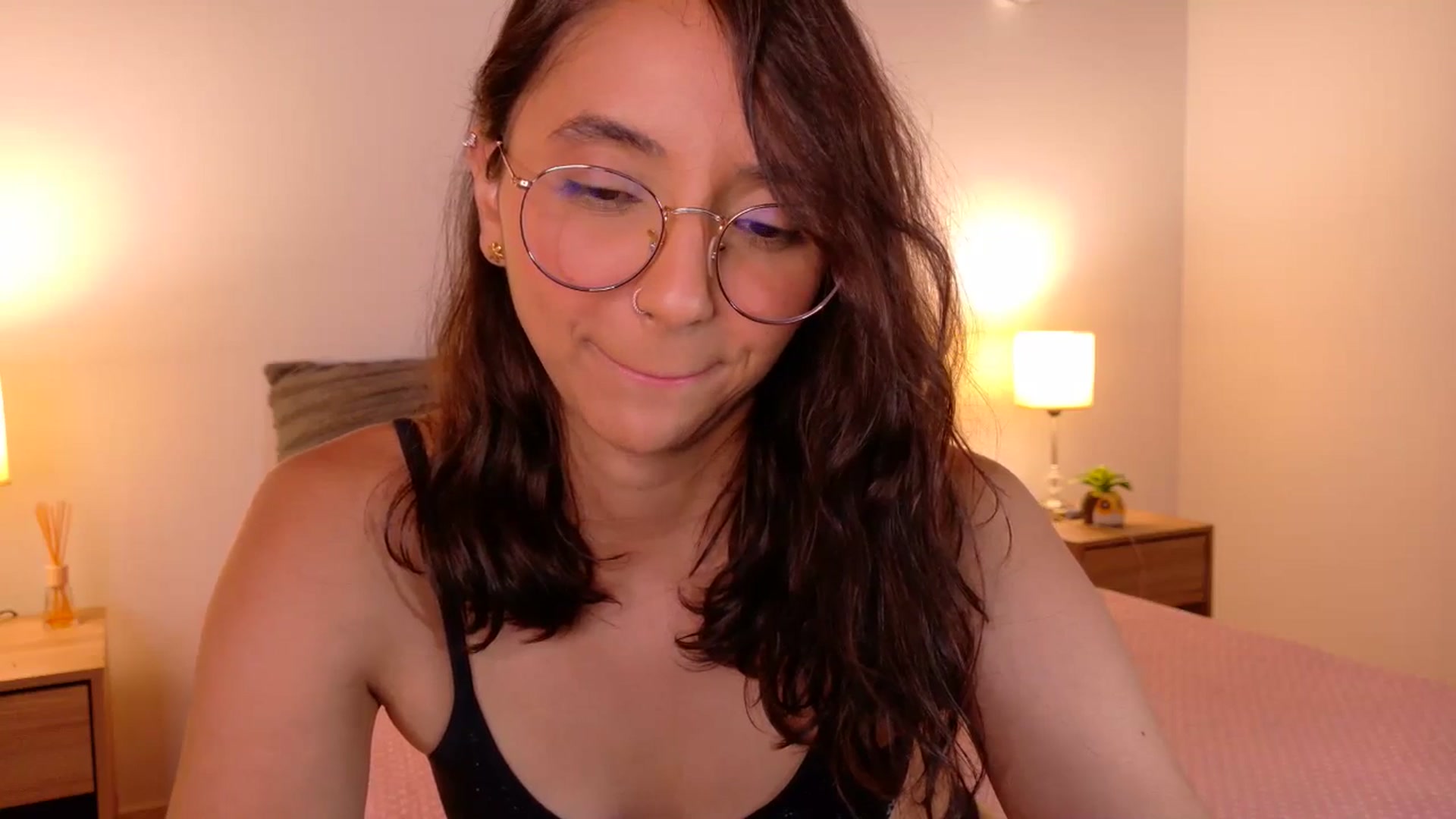 Gallery image thumbnail from NataliaMFC_'s myfreecams stream on, 04/23/2026, 24:00 image 19 of 20