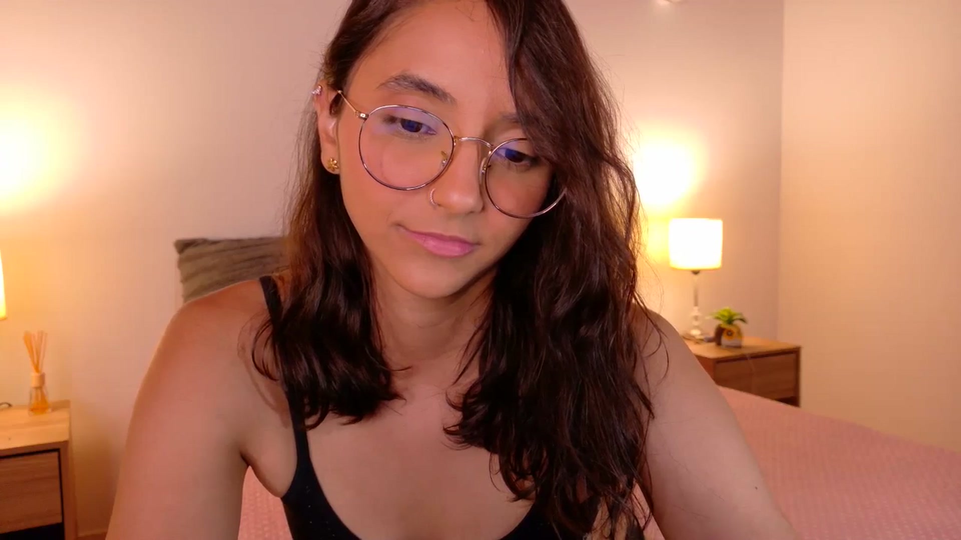 Gallery image thumbnail from NataliaMFC_'s myfreecams stream on, 04/23/2026, 24:00 image 20 of 20