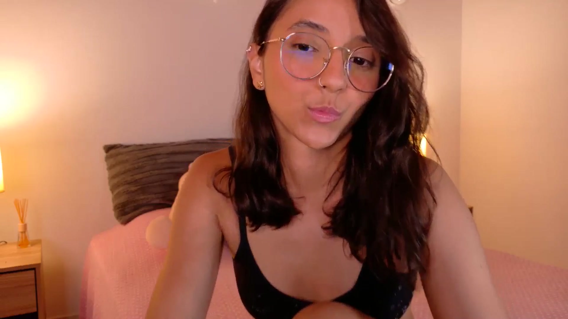 Gallery image thumbnail from NataliaMFC_'s myfreecams stream on, 04/23/2026, 24:00 image 15 of 20