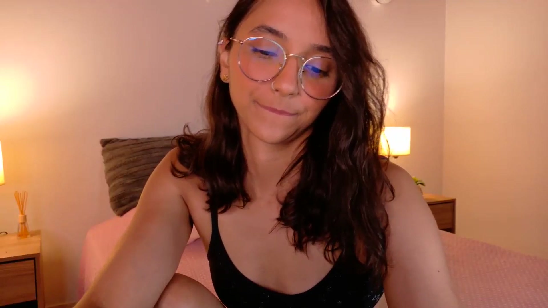 Gallery image thumbnail from NataliaMFC_'s myfreecams stream on, 04/23/2026, 24:00 image 4 of 20