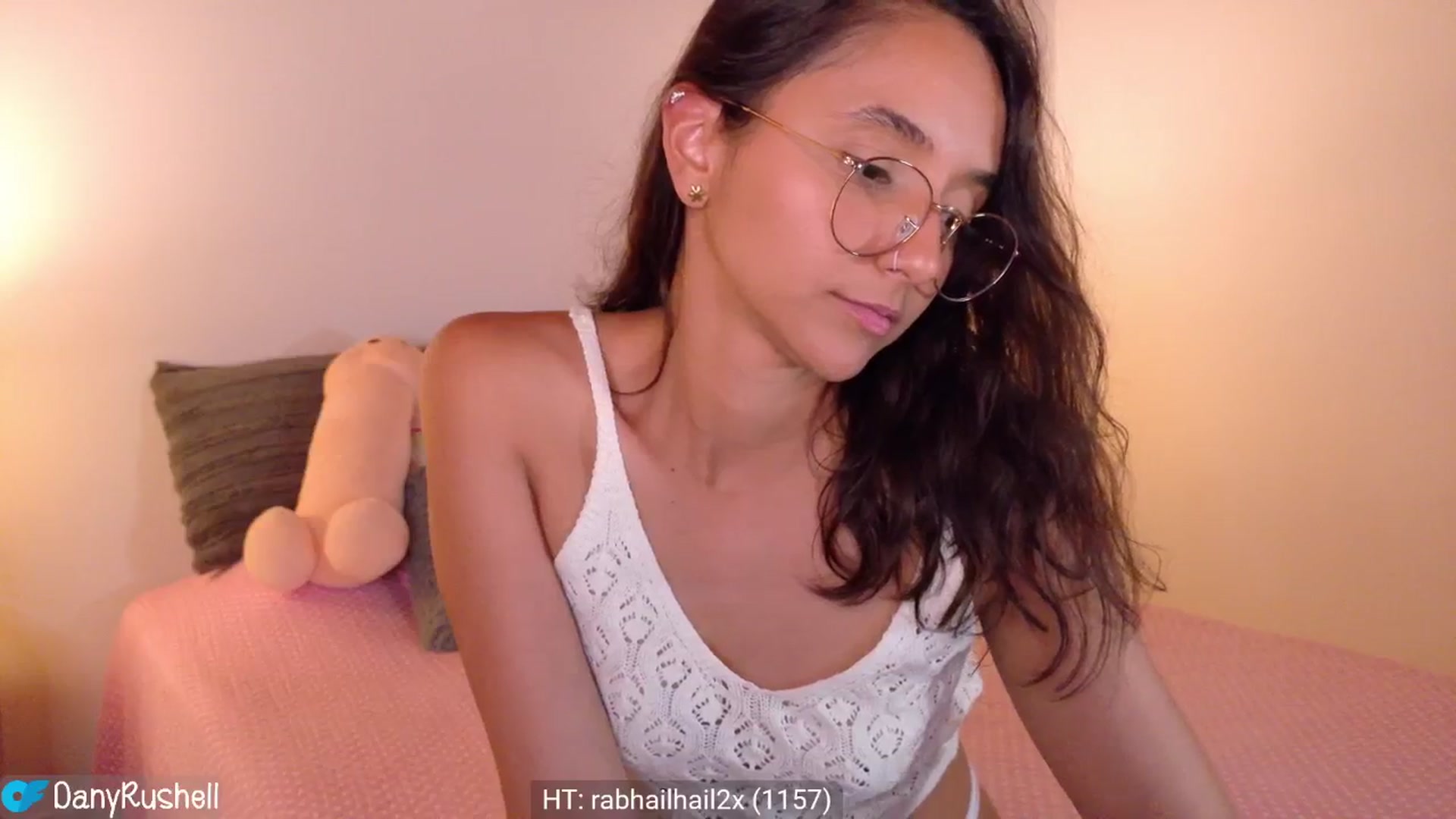 Gallery image thumbnail from NataliaMFC_'s myfreecams stream on, 04/24/2026, 24:05 image 9 of 20