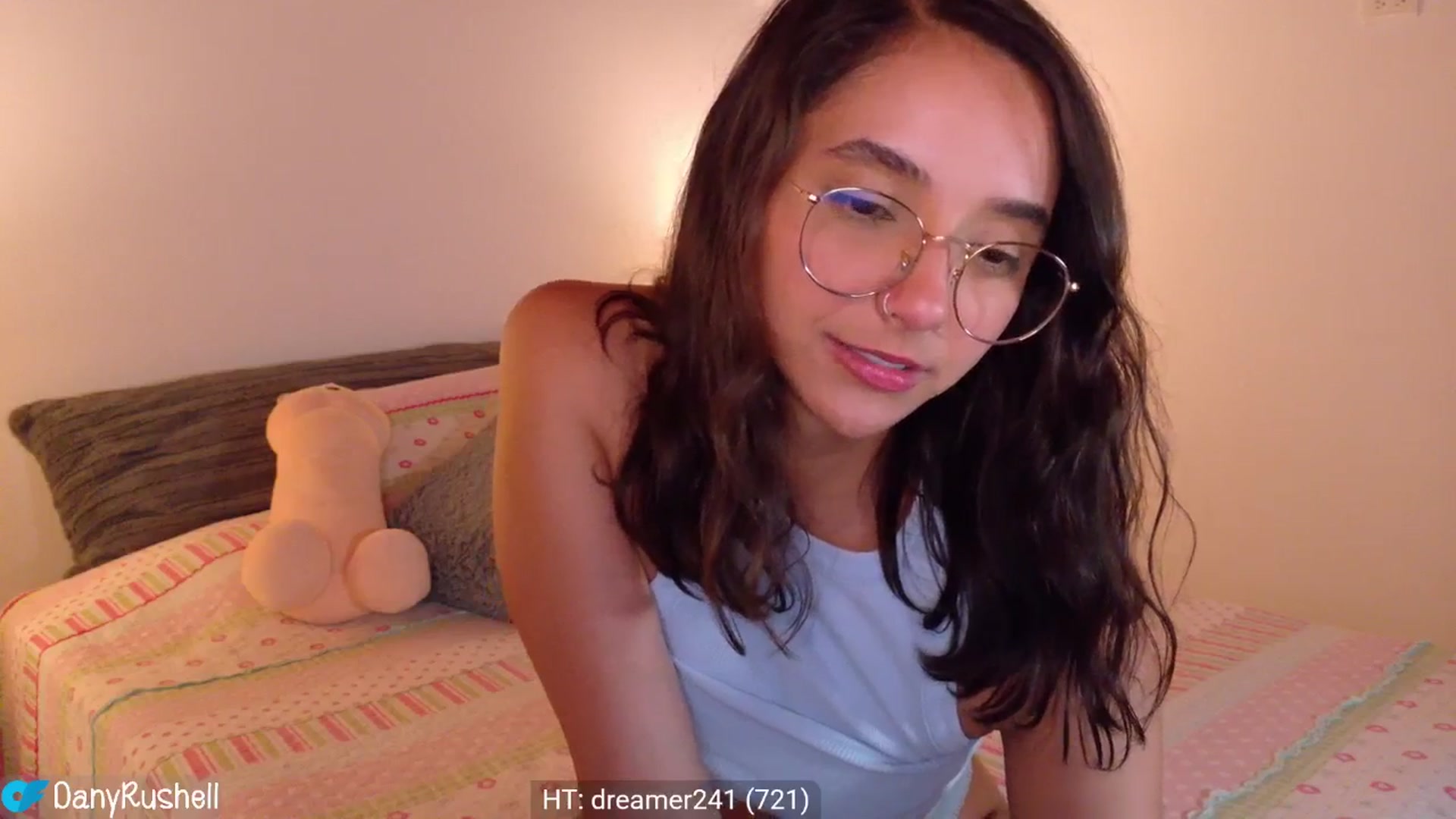 Gallery image thumbnail from NataliaMFC_'s myfreecams stream on, 05/01/2026, 03:20 image 8 of 20