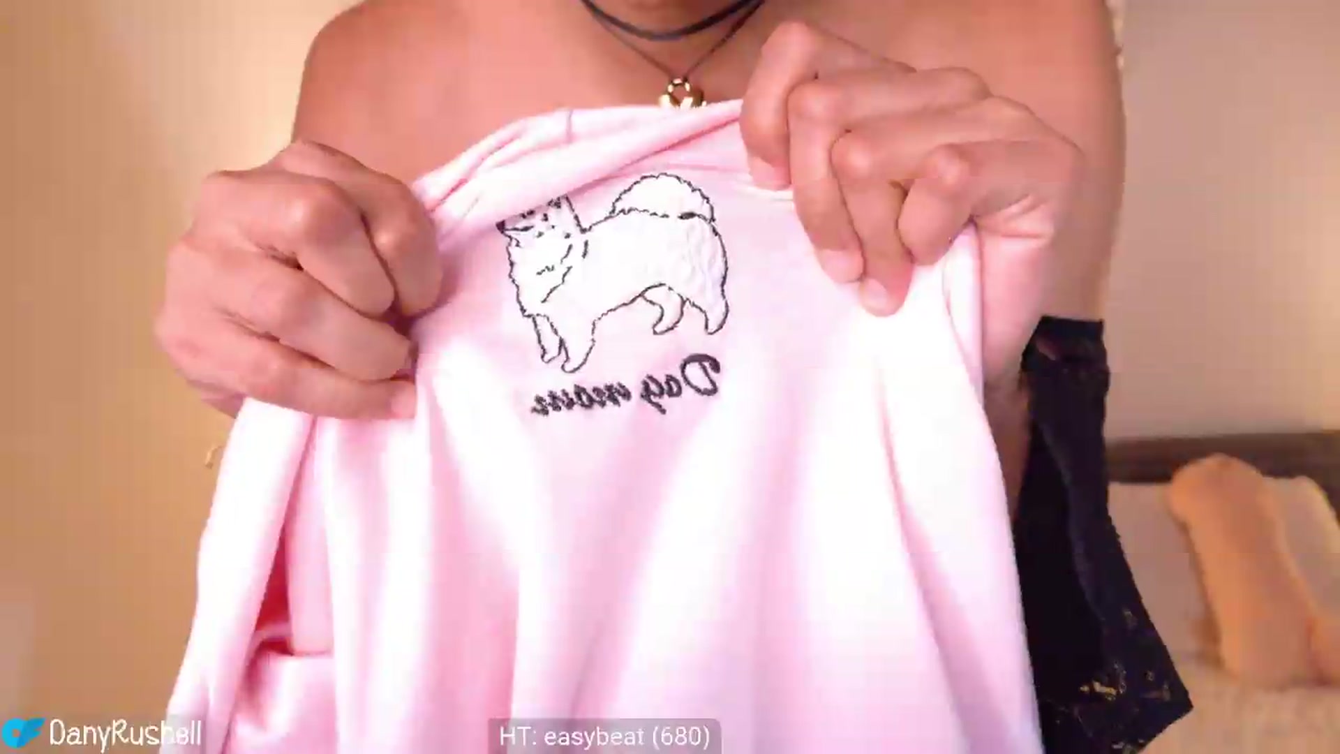 Gallery image thumbnail from NataliaMFC_'s myfreecams stream on, 05/11/2026, 23:55 image 4 of 20