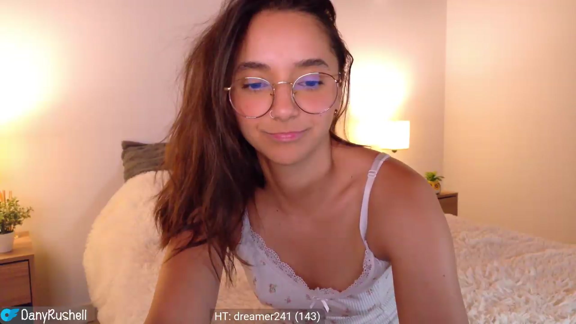 Gallery image thumbnail from NataliaMFC_'s myfreecams stream on, 05/15/2026, 06:17 image 3 of 20