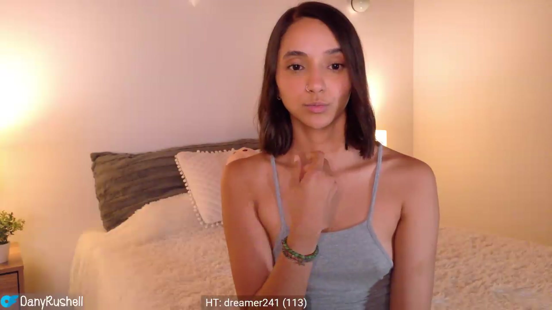 Gallery image thumbnail from NataliaMFC_'s myfreecams stream on, 06/01/2026, 22:56 image 7 of 20