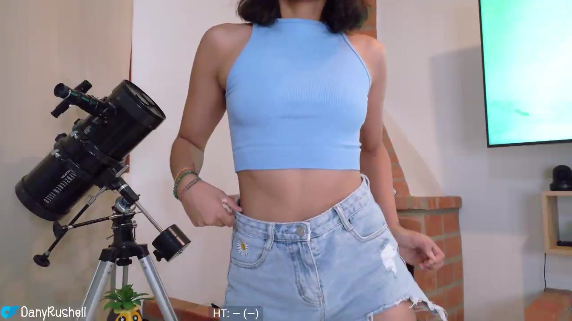 Gallery image thumbnail from NataliaMFC_'s myfreecams stream on, 06/09/2026, 24:02 image 2 of 20