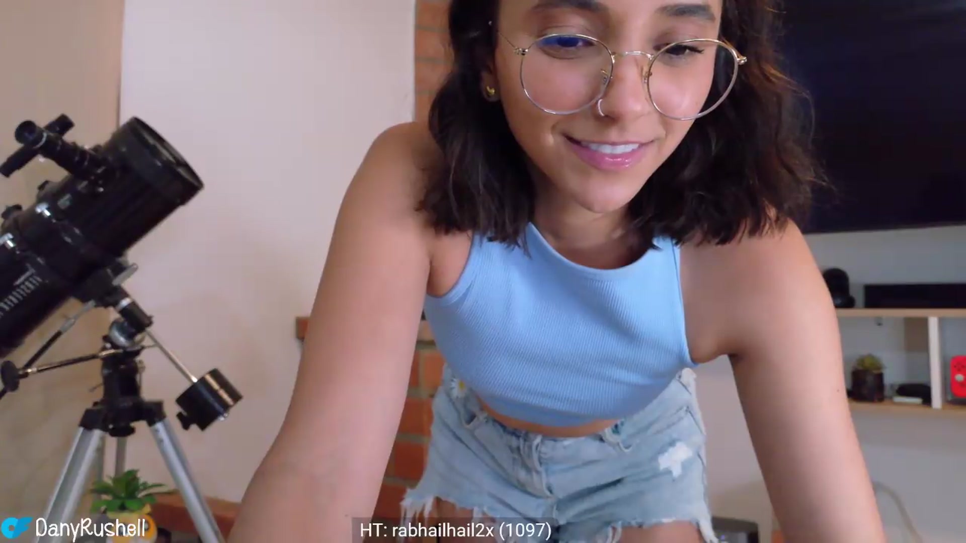 Gallery image thumbnail from NataliaMFC_'s myfreecams stream on, 06/09/2026, 03:10 image 17 of 20