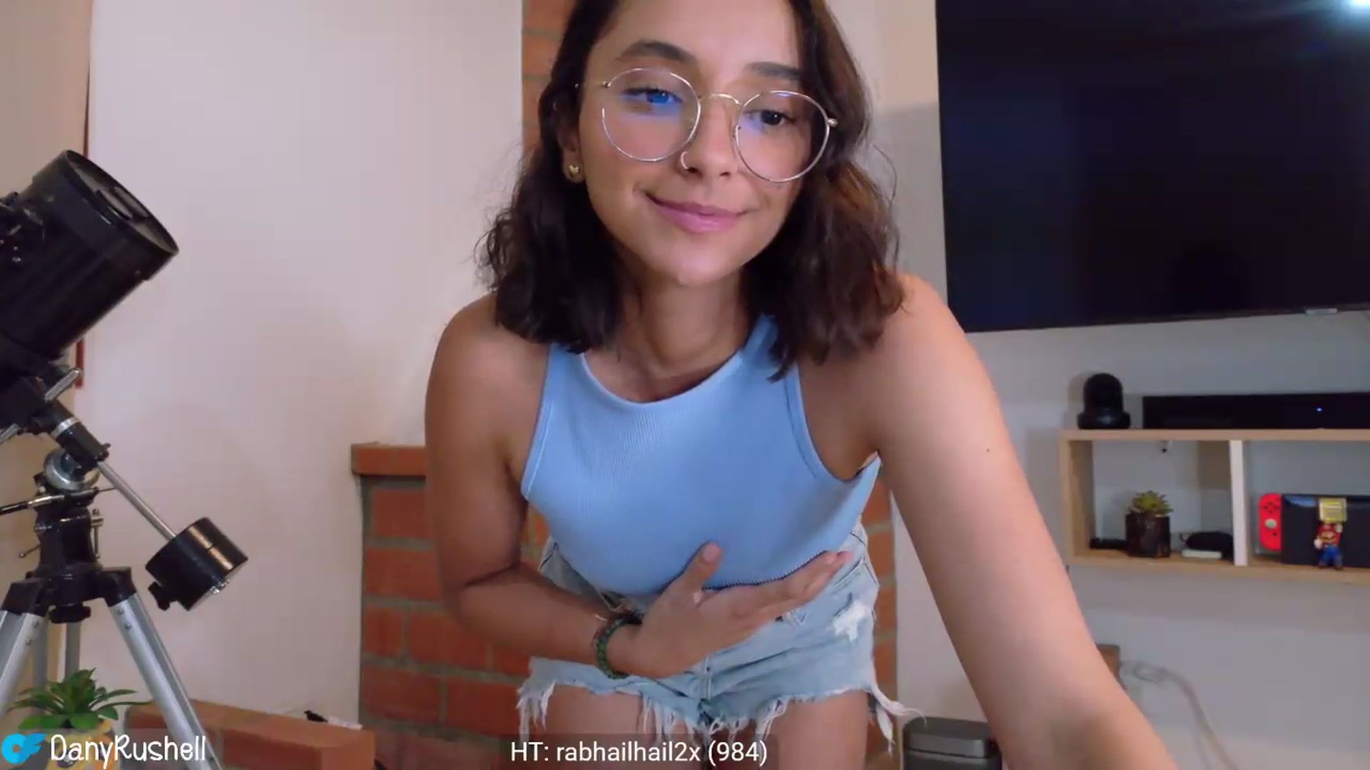 Gallery image thumbnail from NataliaMFC_'s myfreecams stream on, 06/09/2026, 03:10 image 14 of 20