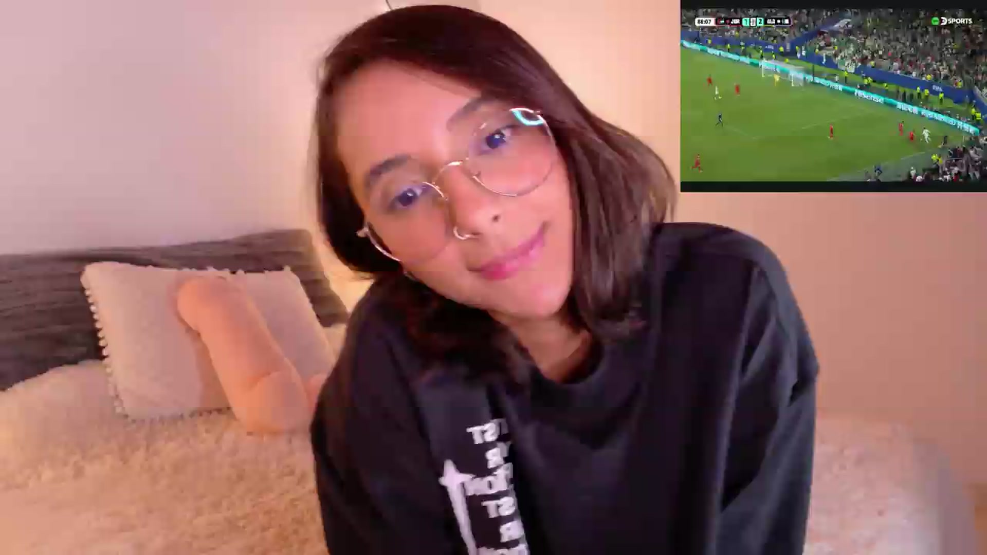 Gallery image thumbnail from NataliaMFC_'s myfreecams stream on, 06/23/2026, 05:33 image 2 of 20