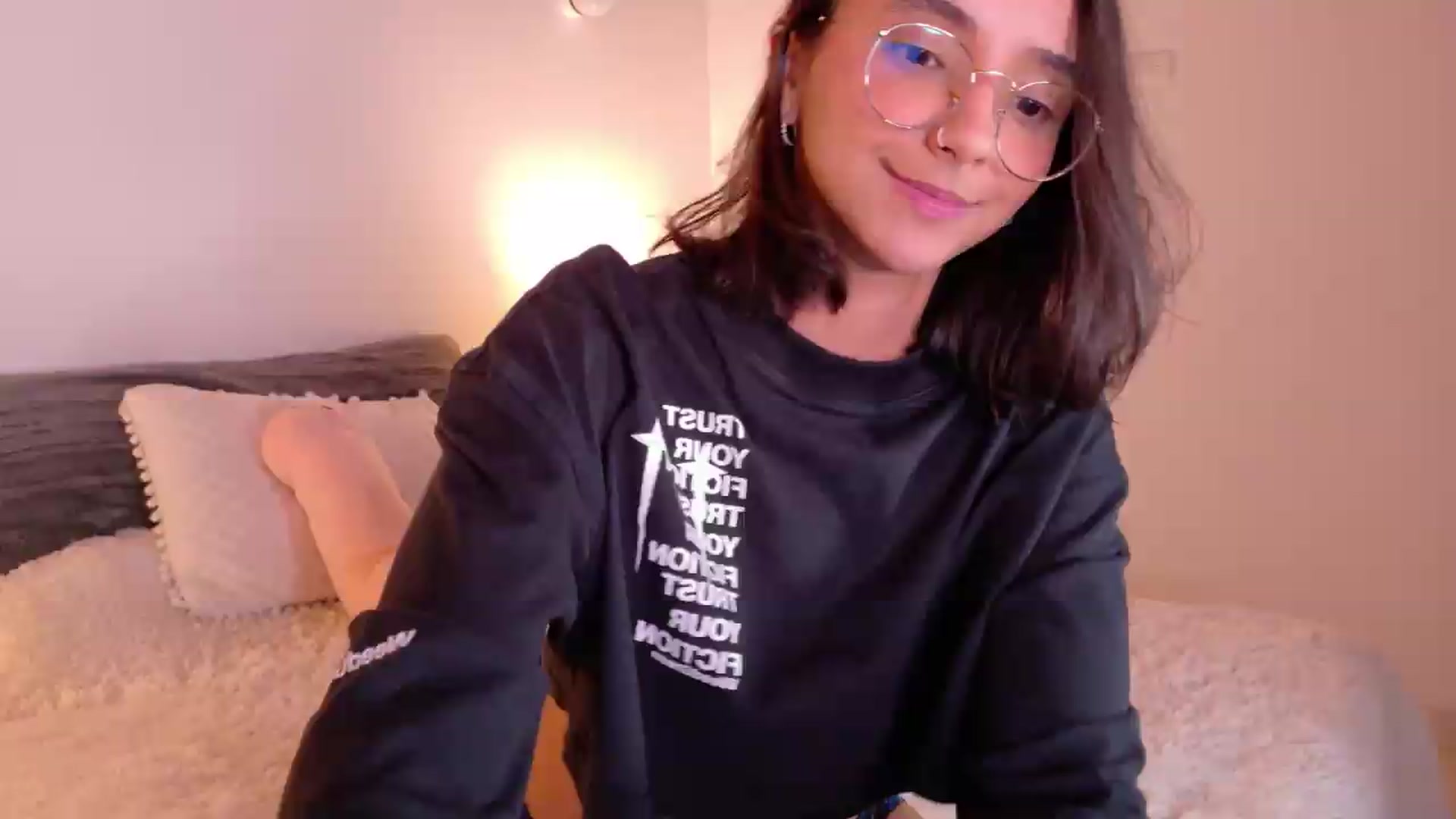 Gallery image thumbnail from NataliaMFC_'s myfreecams stream on, 06/23/2026, 05:33 image 14 of 20