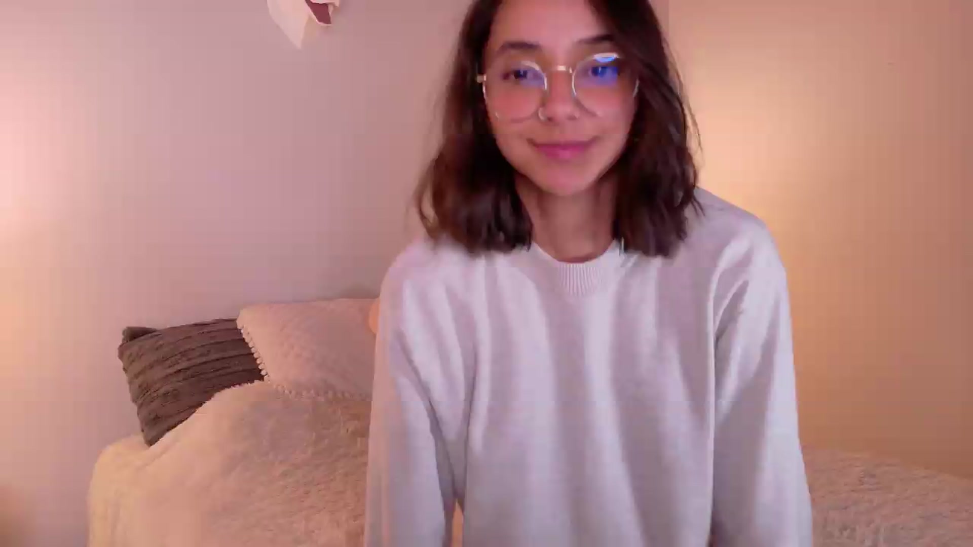 Gallery image thumbnail from NataliaMFC_'s myfreecams stream on, 06/25/2026, 05:42 image 14 of 20