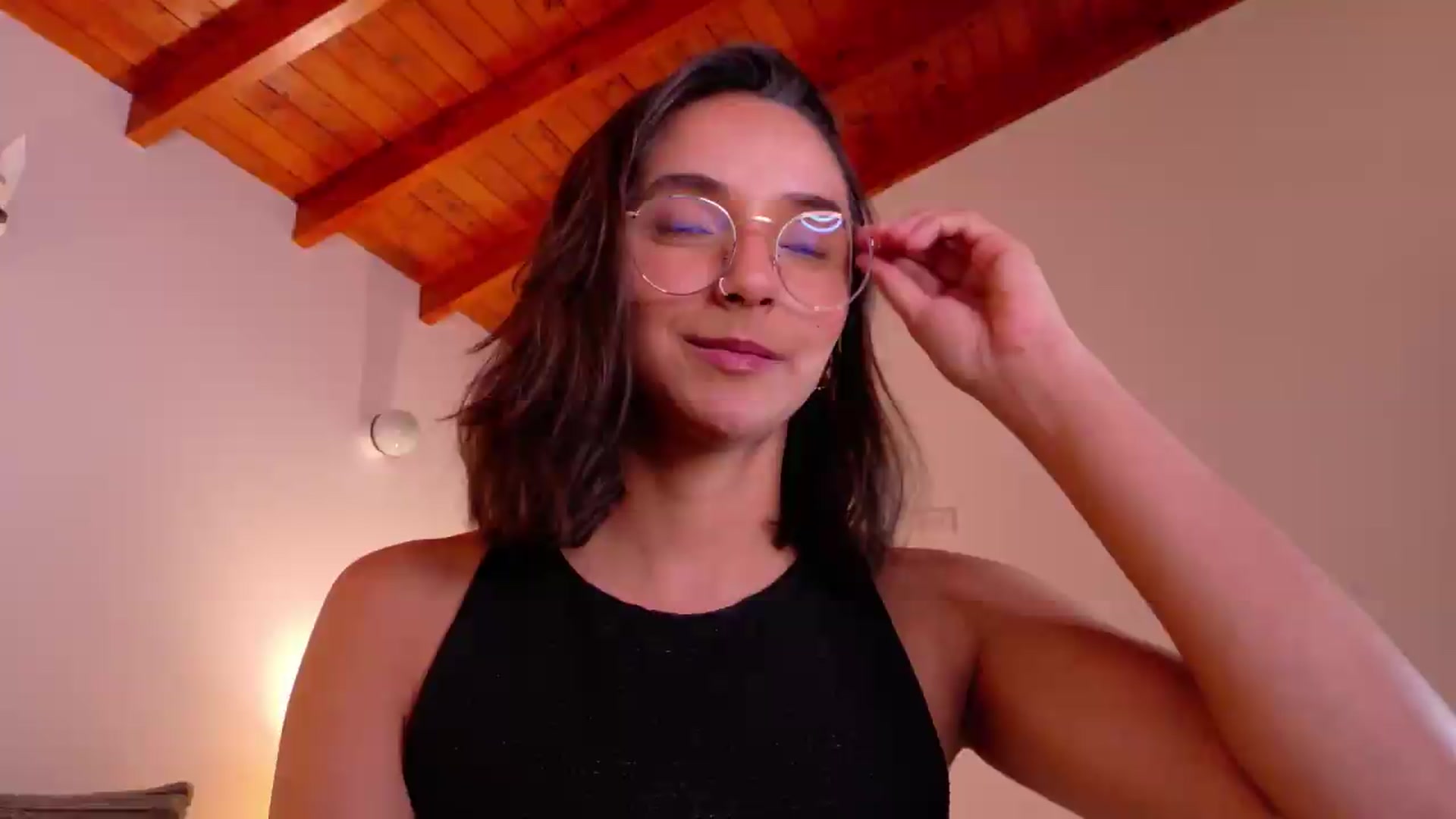 Gallery image thumbnail from NataliaMFC_'s myfreecams stream on, 07/06/2026, 01:04 image 6 of 20