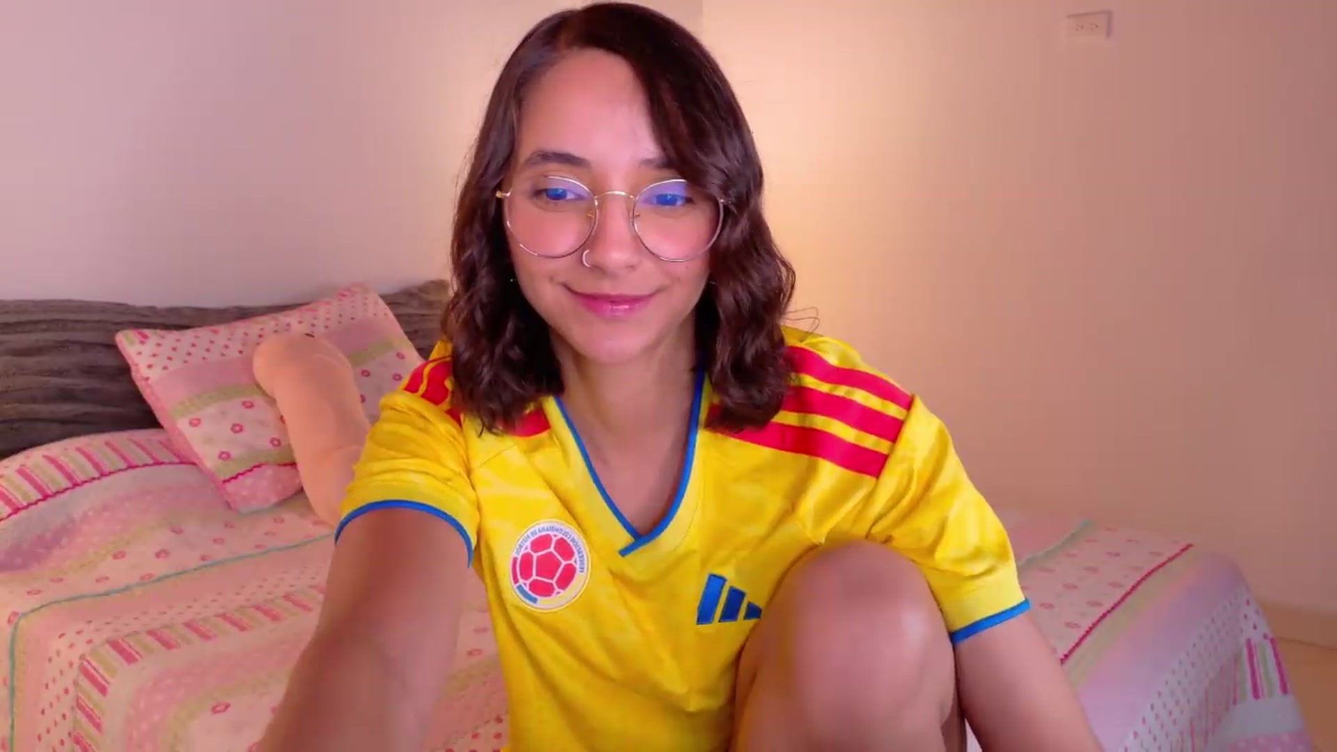 Gallery image thumbnail from NataliaMFC_'s myfreecams stream on, 07/07/2026, 18:13 image 18 of 20