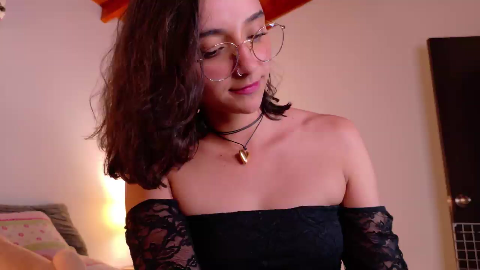 Gallery image thumbnail from NataliaMFC_'s myfreecams stream on, 07/27/2026, 24:34 image 3 of 20