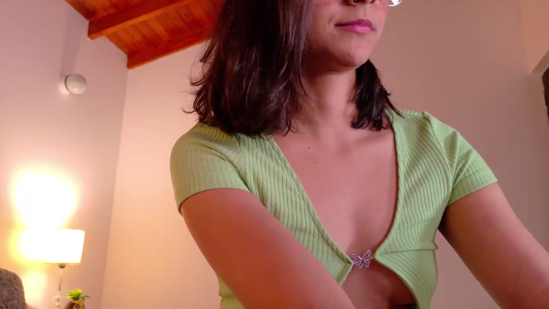 Gallery image thumbnail from NataliaMFC_'s myfreecams stream on, 08/18/2026, 24:03 image 17 of 20