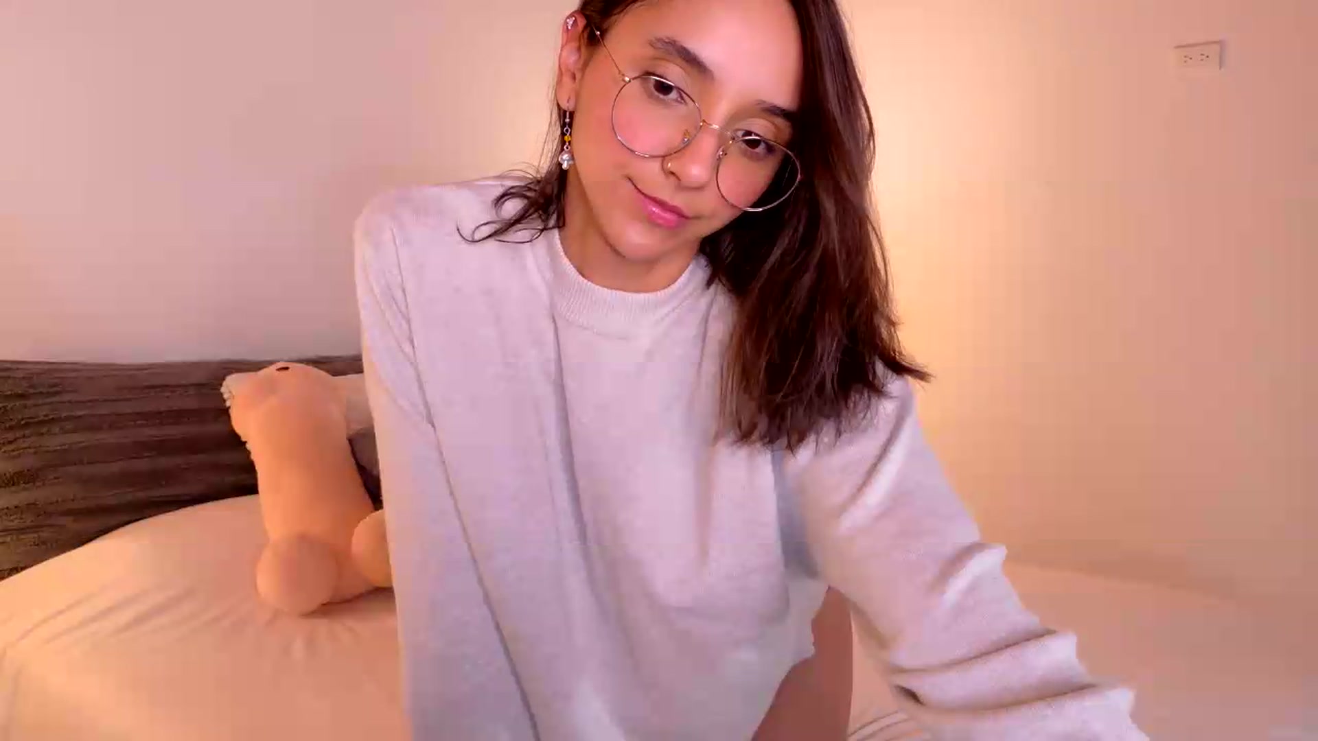 Gallery image thumbnail from NataliaMFC_'s myfreecams stream on, 08/30/2026, 23:28 image 9 of 20