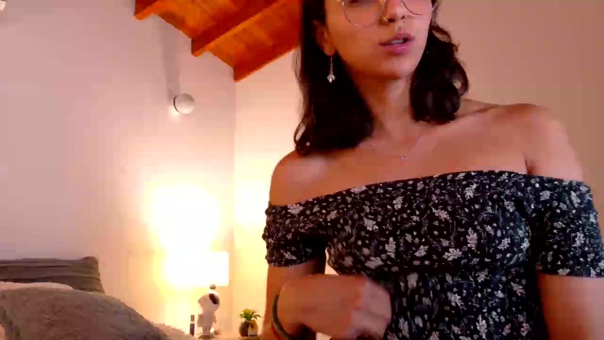 Gallery image thumbnail from NataliaMFC_'s myfreecams stream on, 09/16/2026, 01:16 image 18 of 20