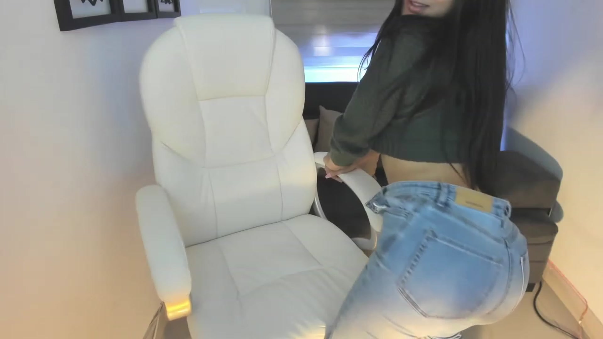 Gallery image thumbnail from Natalia_Doll's myfreecams stream on, 12/10/2022, 20:53 image 6 of 20