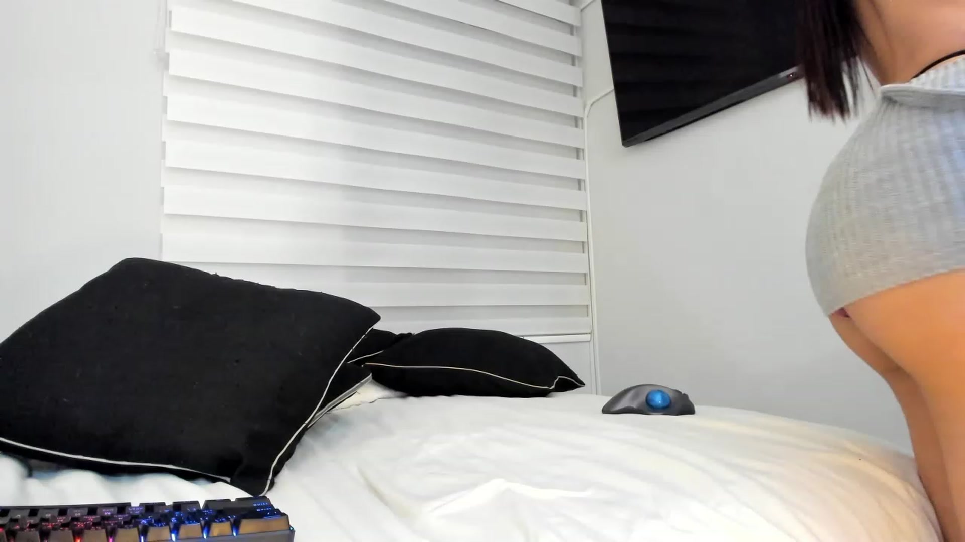 Gallery image thumbnail from Natalia_Doll's myfreecams stream on, 02/27/2023, 24:46 image 8 of 20