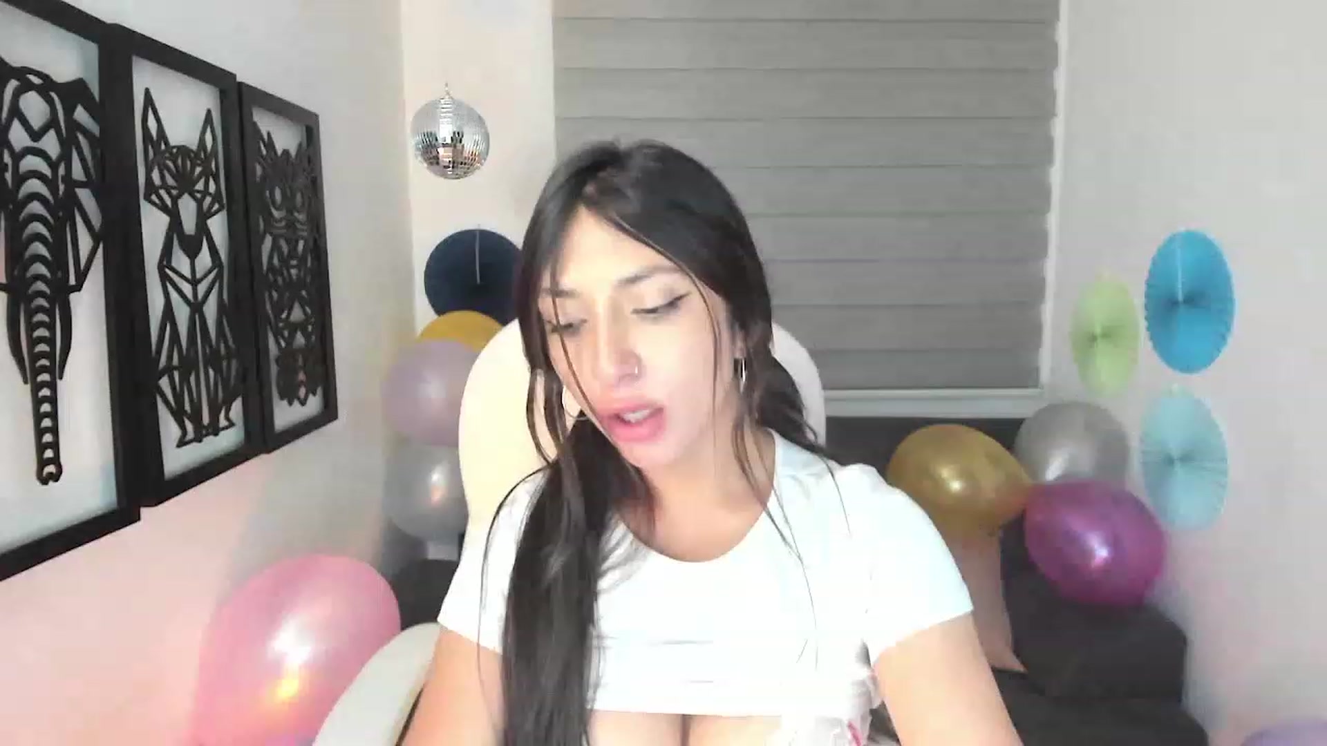 Gallery image thumbnail from Natalia_Doll's myfreecams stream on, 06/25/2023, 01:35 image 1 of 20
