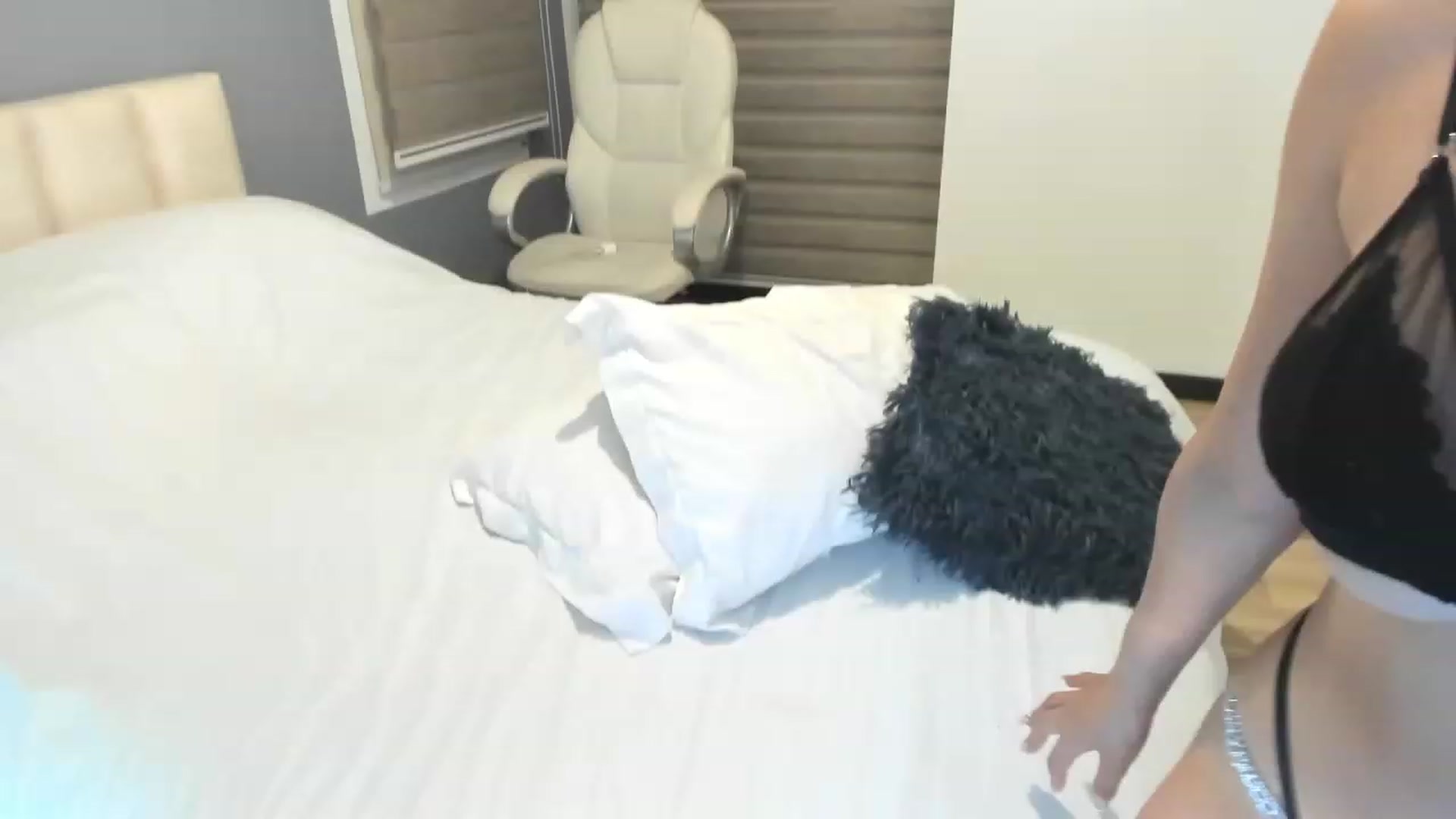 Gallery image thumbnail from Natalia_Doll's myfreecams stream on, 09/22/2023, 17:39 image 7 of 20