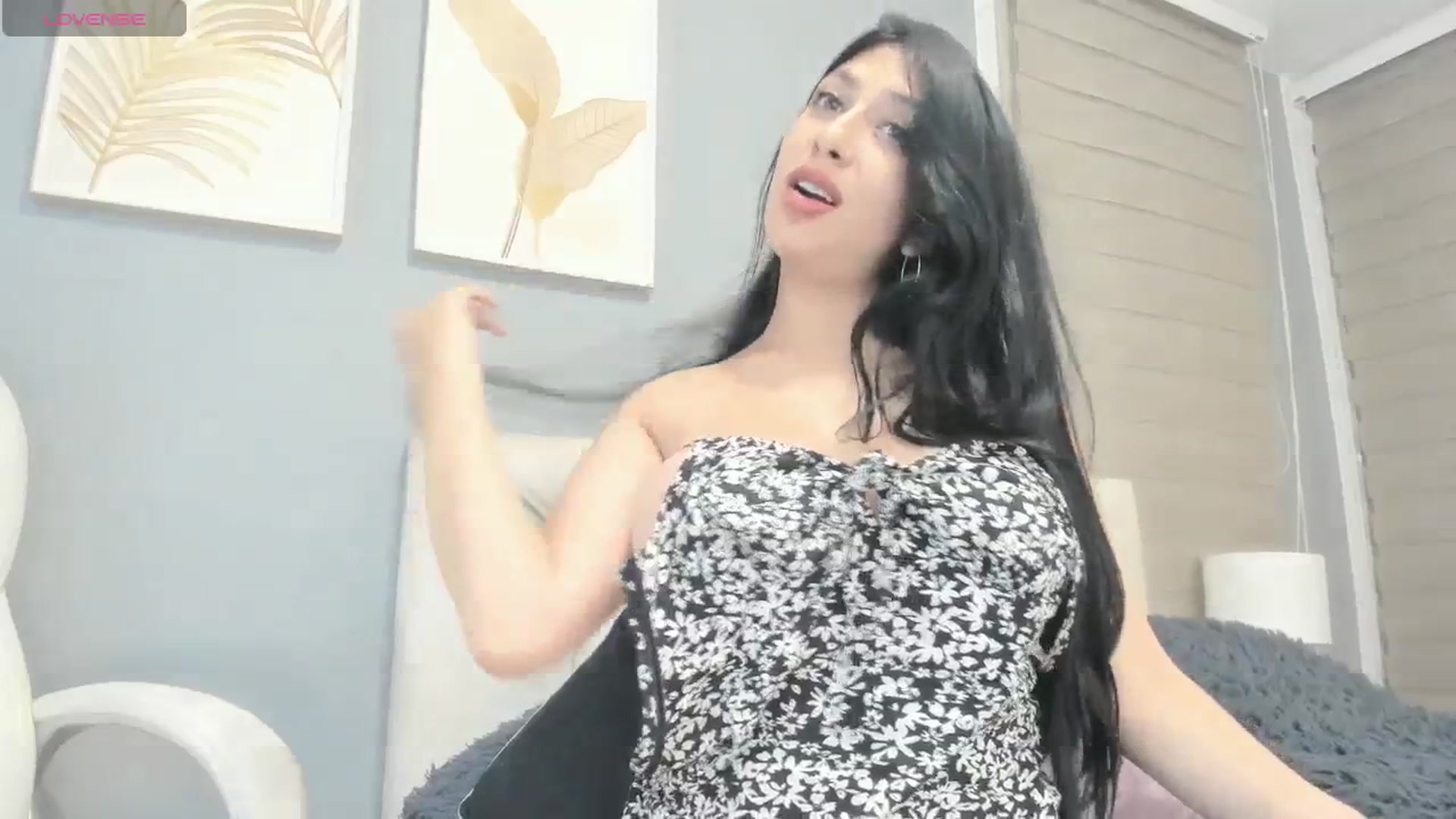 Gallery image thumbnail from Natalia_Doll's myfreecams stream on, 04/26/2025, 02:10 image 6 of 20