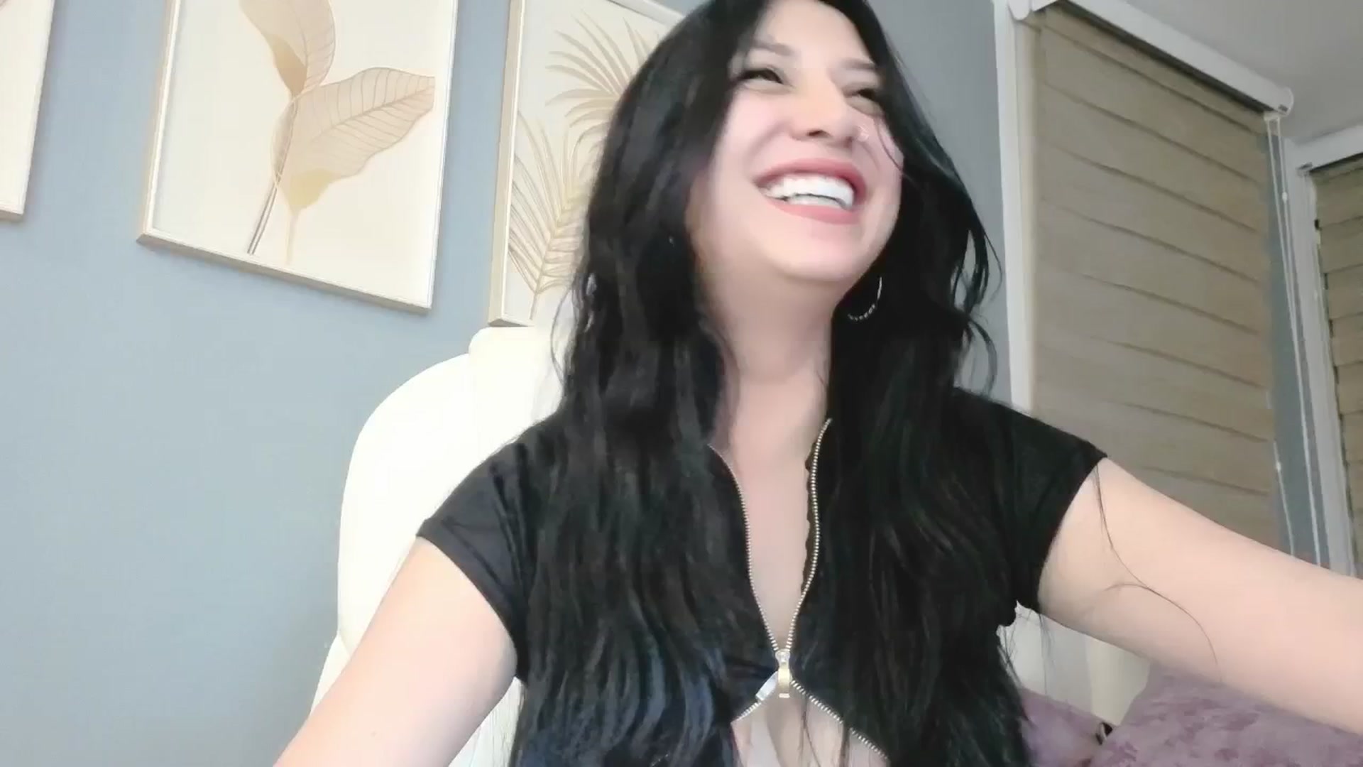 Gallery image thumbnail from Natalia_Doll's myfreecams stream on, 07/25/2025, 24:43 image 17 of 20