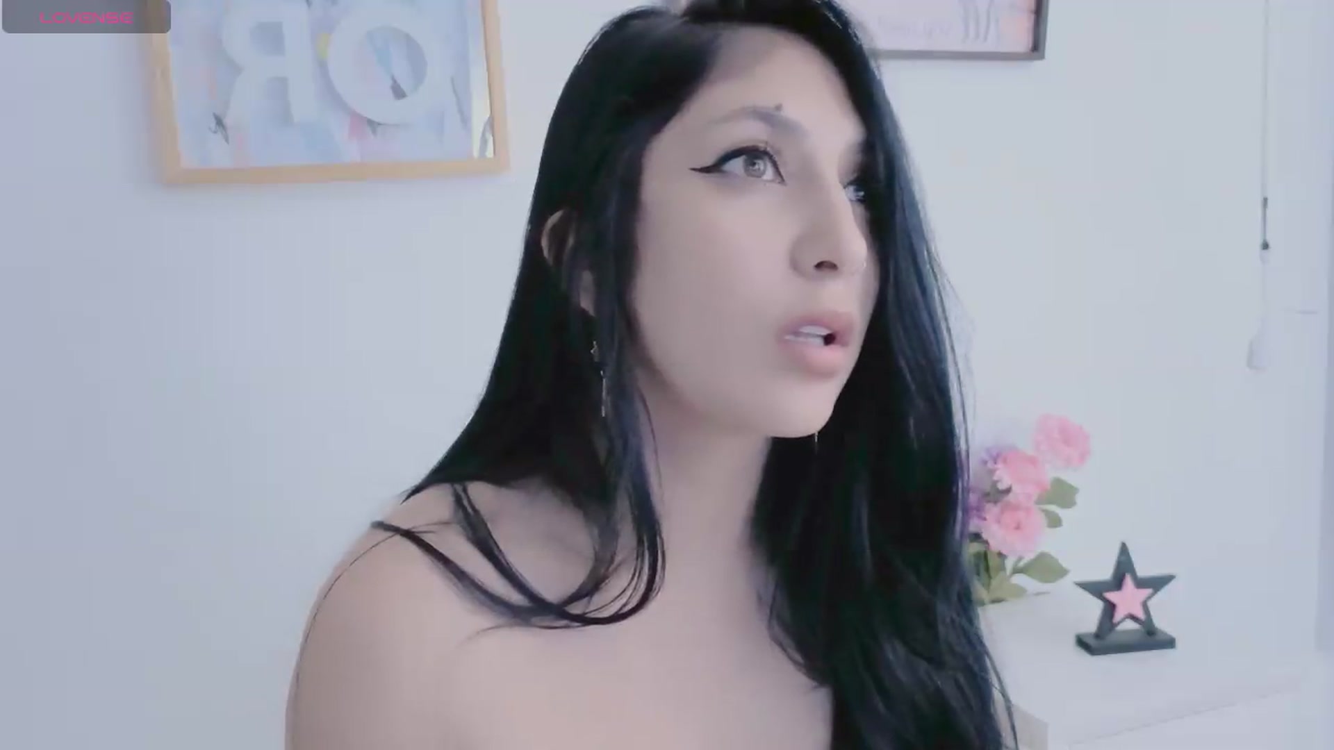 Gallery image thumbnail from Natalia_Doll's myfreecams stream on, 08/01/2026, 03:33 image 6 of 20