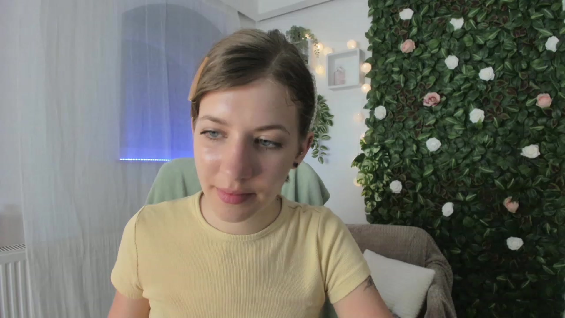 Gallery image thumbnail from Natalia_Nice's myfreecams stream on, 05/02/2023, 14:46 image 2 of 20