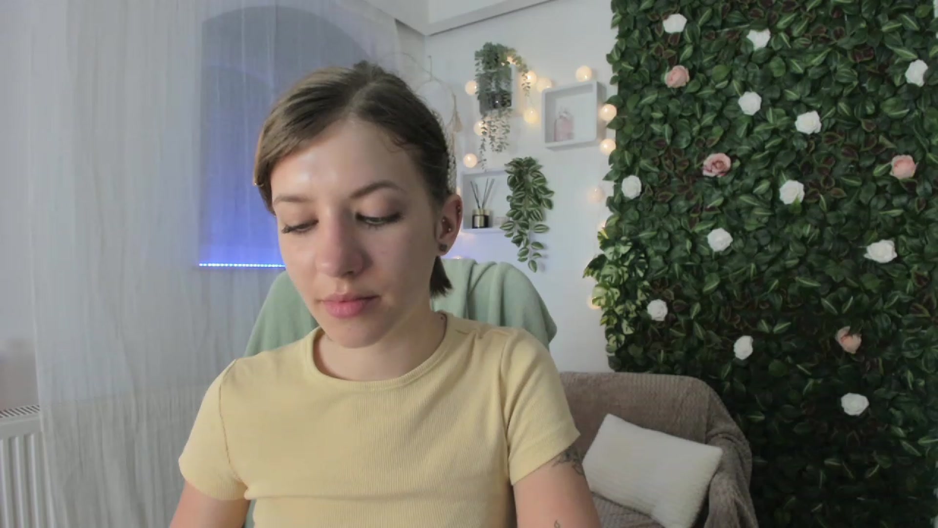 Gallery image thumbnail from Natalia_Nice's myfreecams stream on, 05/02/2023, 14:46 image 13 of 20