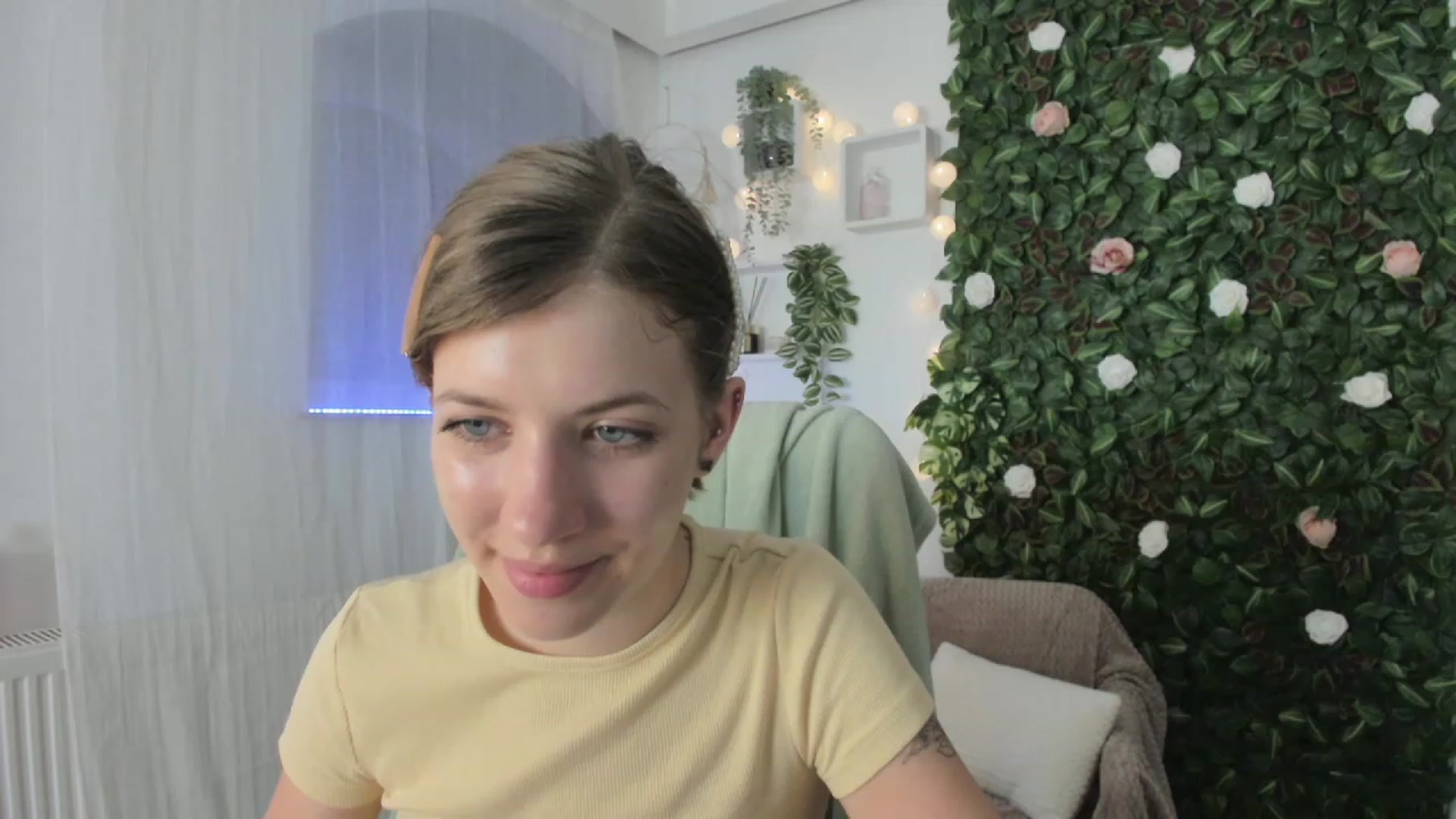 Gallery image thumbnail from Natalia_Nice's myfreecams stream on, 05/02/2023, 14:46 image 16 of 20