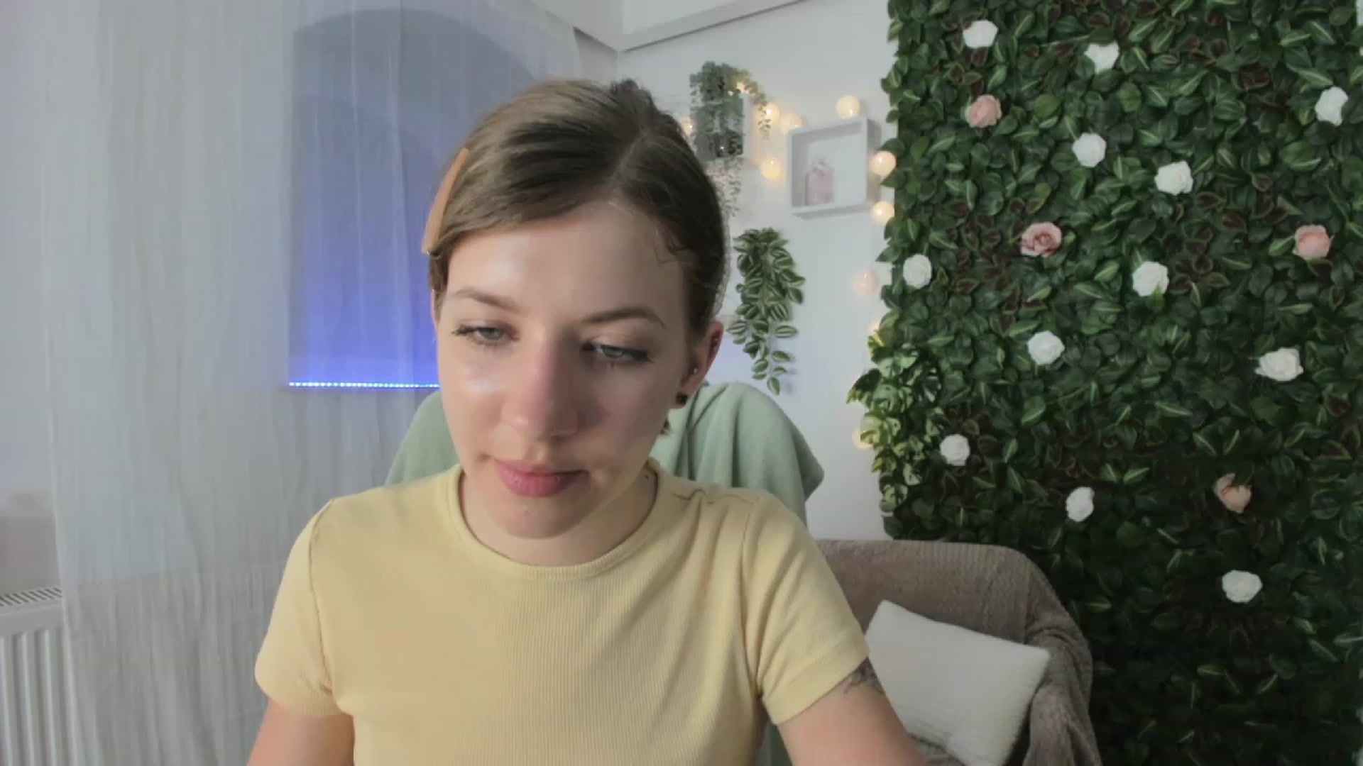 Gallery image thumbnail from Natalia_Nice's myfreecams stream on, 05/02/2023, 14:46 image 4 of 20