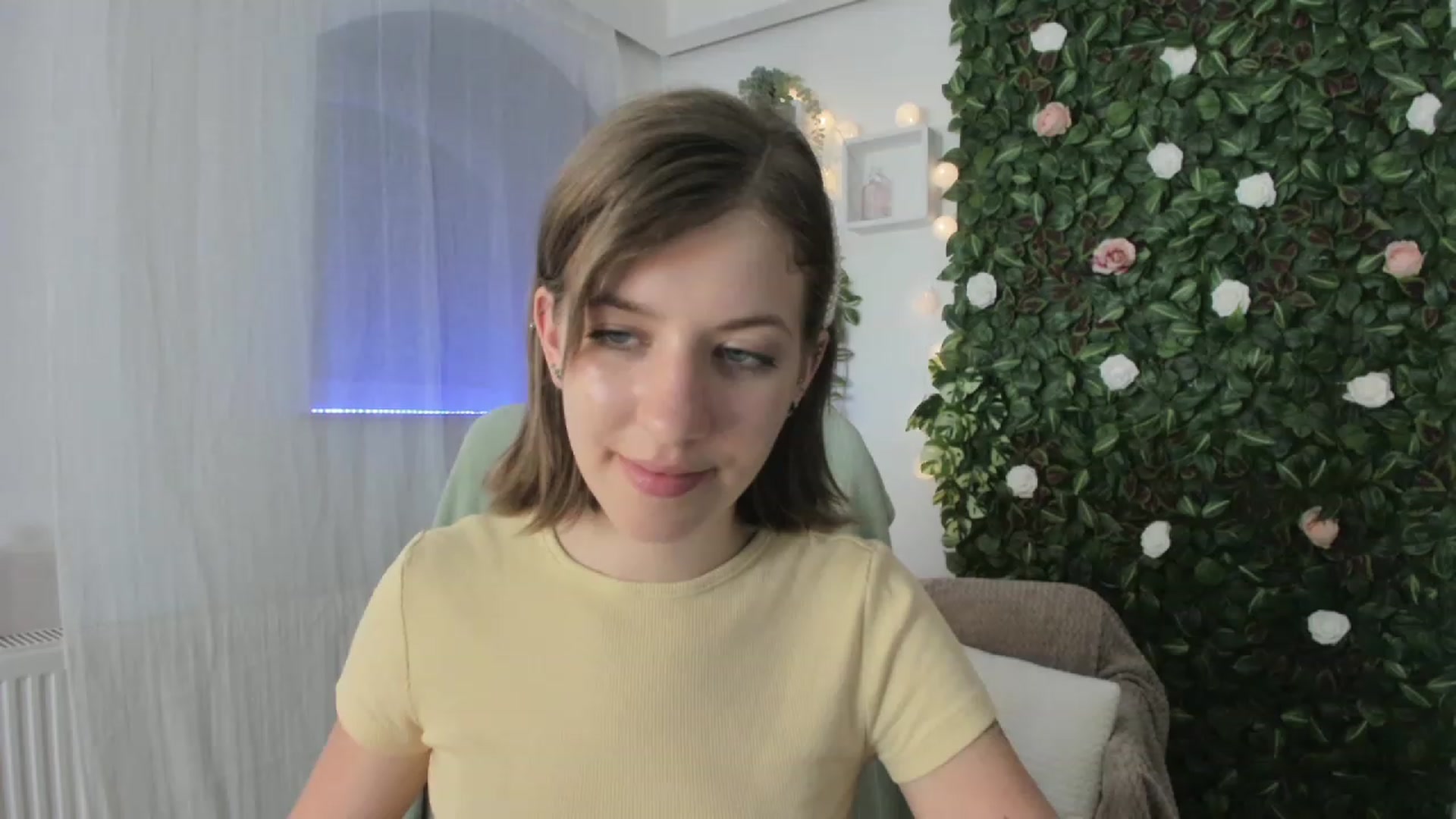 Gallery image thumbnail from Natalia_Nice's myfreecams stream on, 05/02/2023, 16:01 image 7 of 20