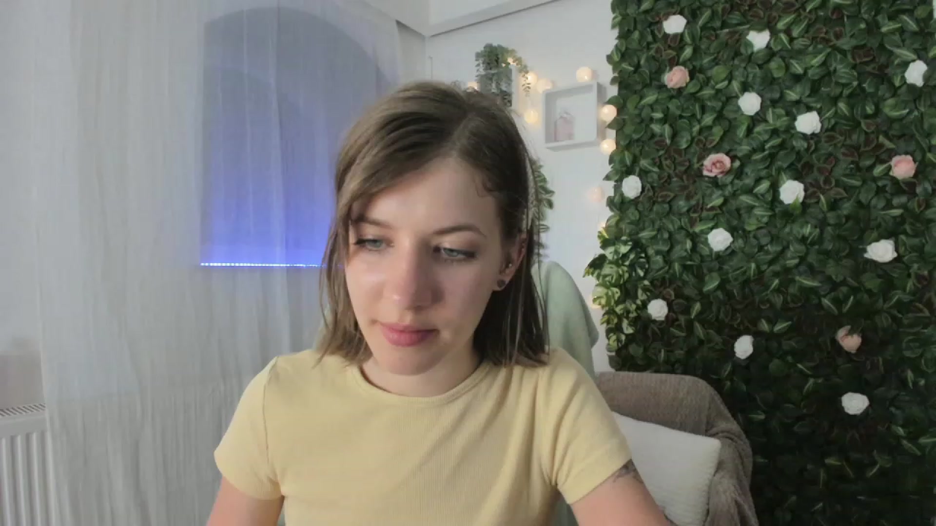 Gallery image thumbnail from Natalia_Nice's myfreecams stream on, 05/02/2023, 16:01 image 16 of 20