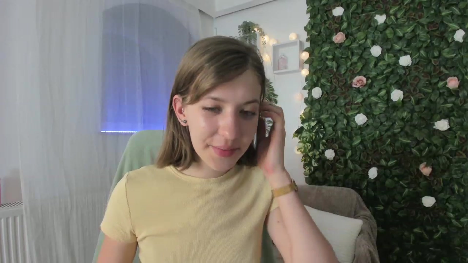 Gallery image thumbnail from Natalia_Nice's myfreecams stream on, 05/02/2023, 16:30 image 16 of 20