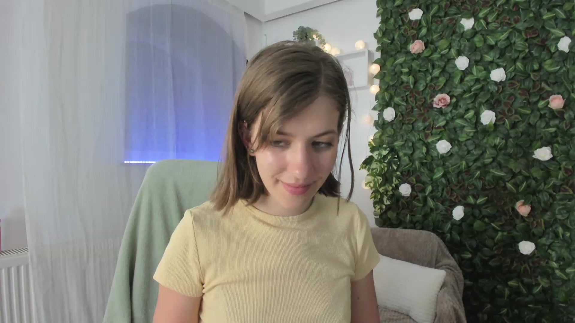 Gallery image thumbnail from Natalia_Nice's myfreecams stream on, 05/02/2023, 16:30 image 14 of 20