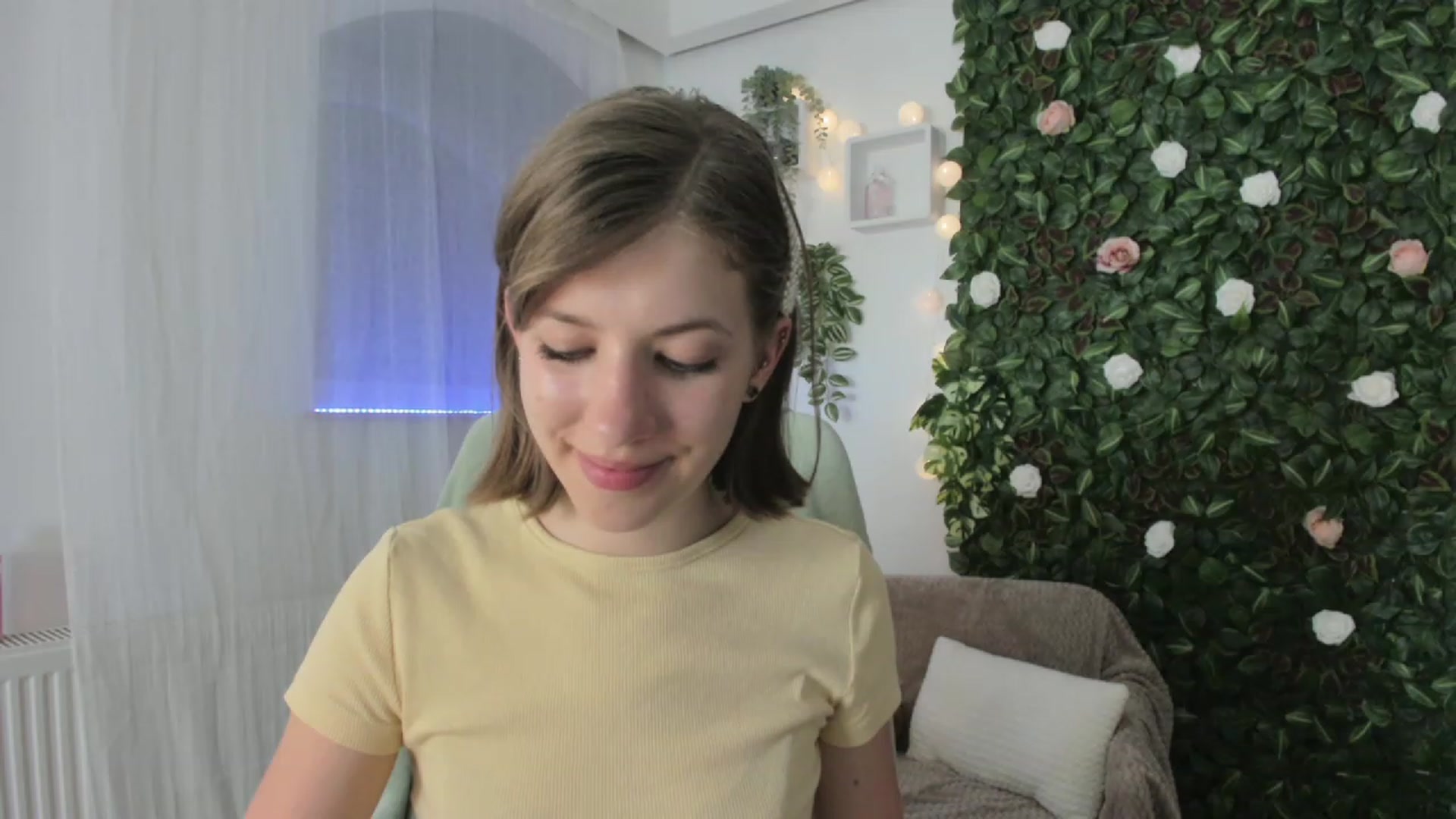 Gallery image thumbnail from Natalia_Nice's myfreecams stream on, 05/02/2023, 16:30 image 17 of 20