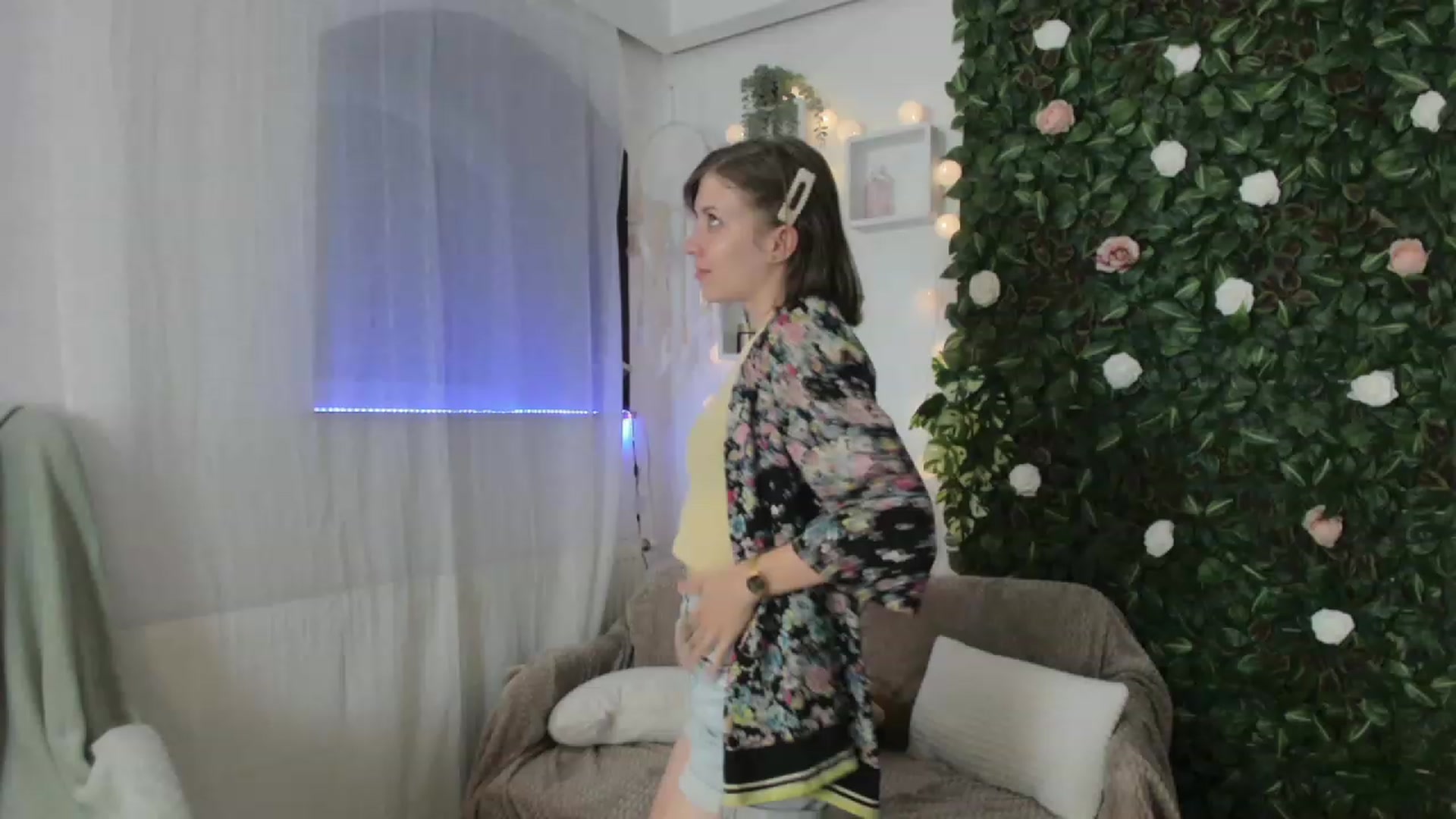 Gallery image thumbnail from Natalia_Nice's myfreecams stream on, 05/02/2023, 16:30 image 1 of 20