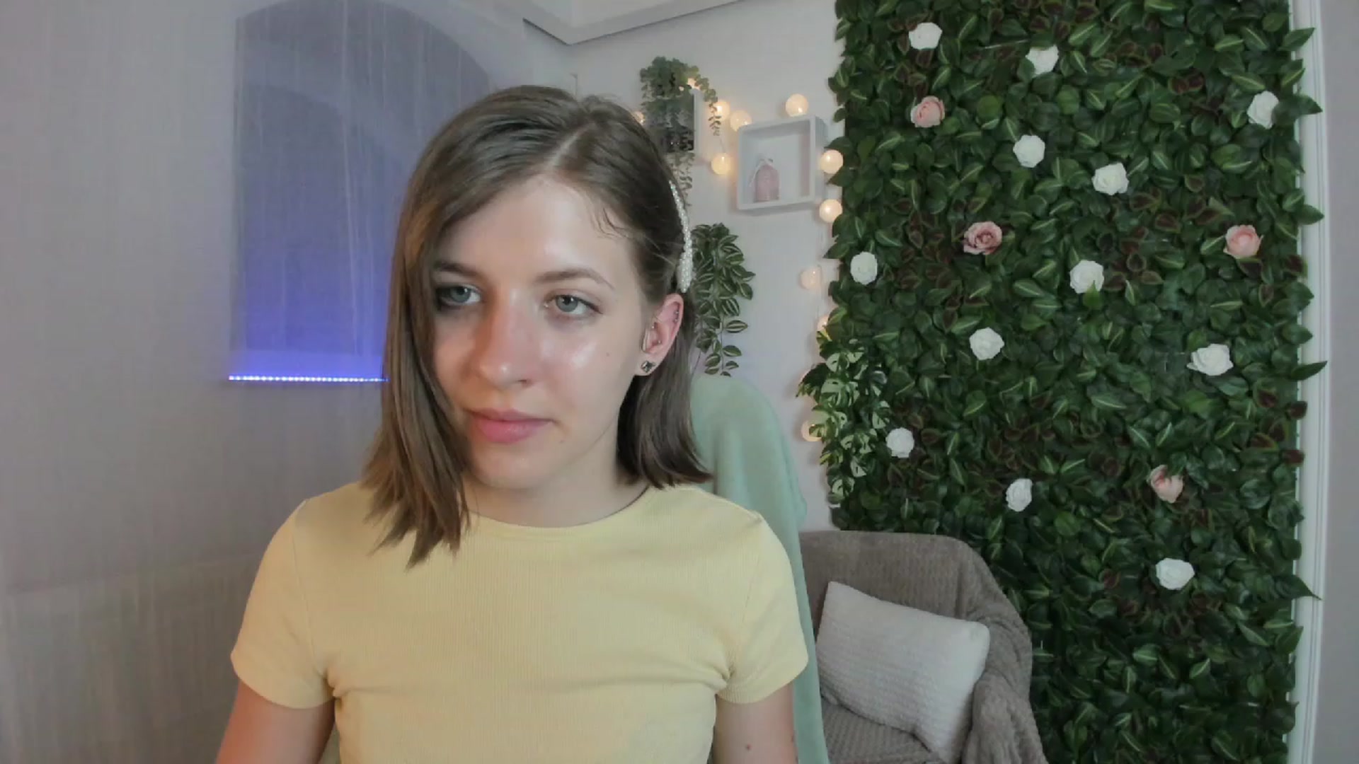 Gallery image thumbnail from Natalia_Nice's myfreecams stream on, 05/02/2023, 17:51 image 12 of 20