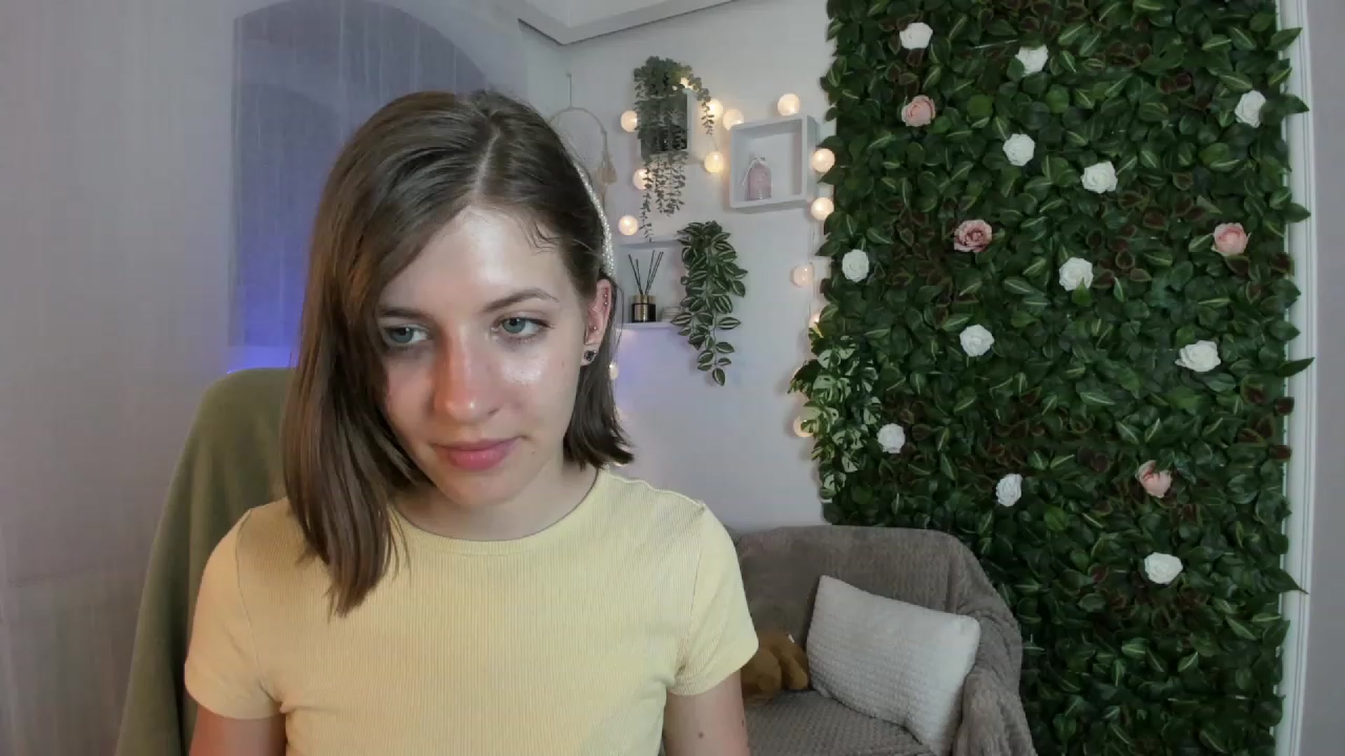Gallery image thumbnail from Natalia_Nice's myfreecams stream on, 05/02/2023, 17:51 image 16 of 20