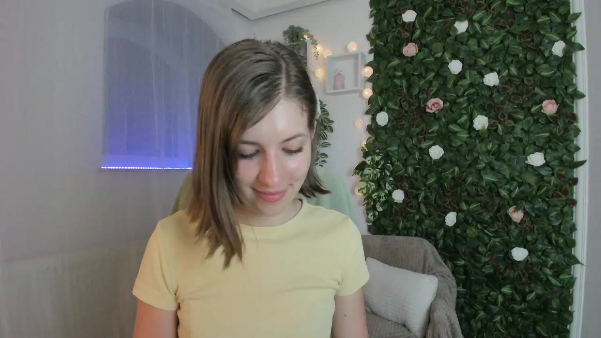 Gallery image thumbnail from Natalia_Nice's myfreecams stream on, 05/02/2023, 17:51 image 10 of 20