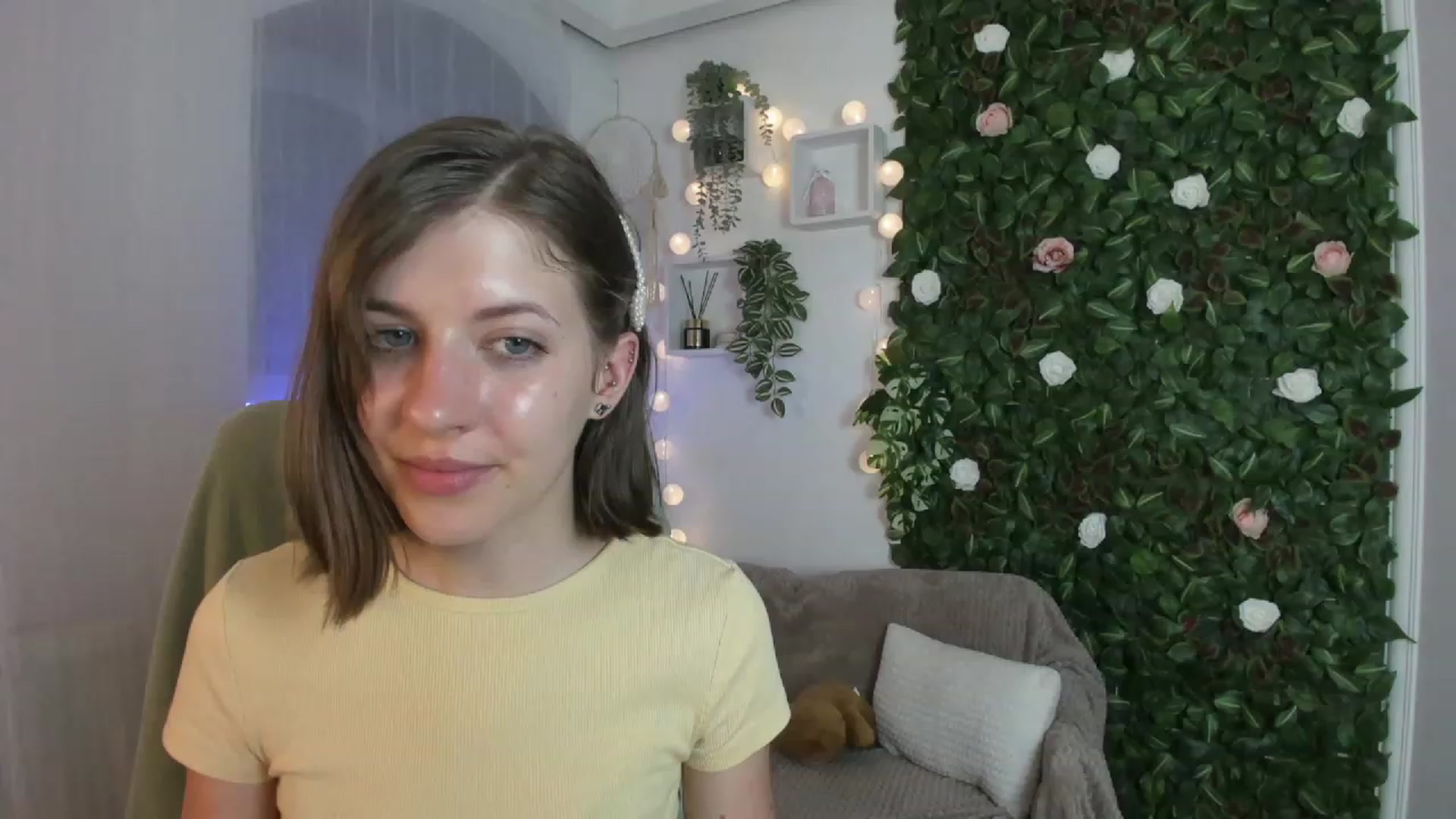 Gallery image thumbnail from Natalia_Nice's myfreecams stream on, 05/02/2023, 17:51 image 19 of 20