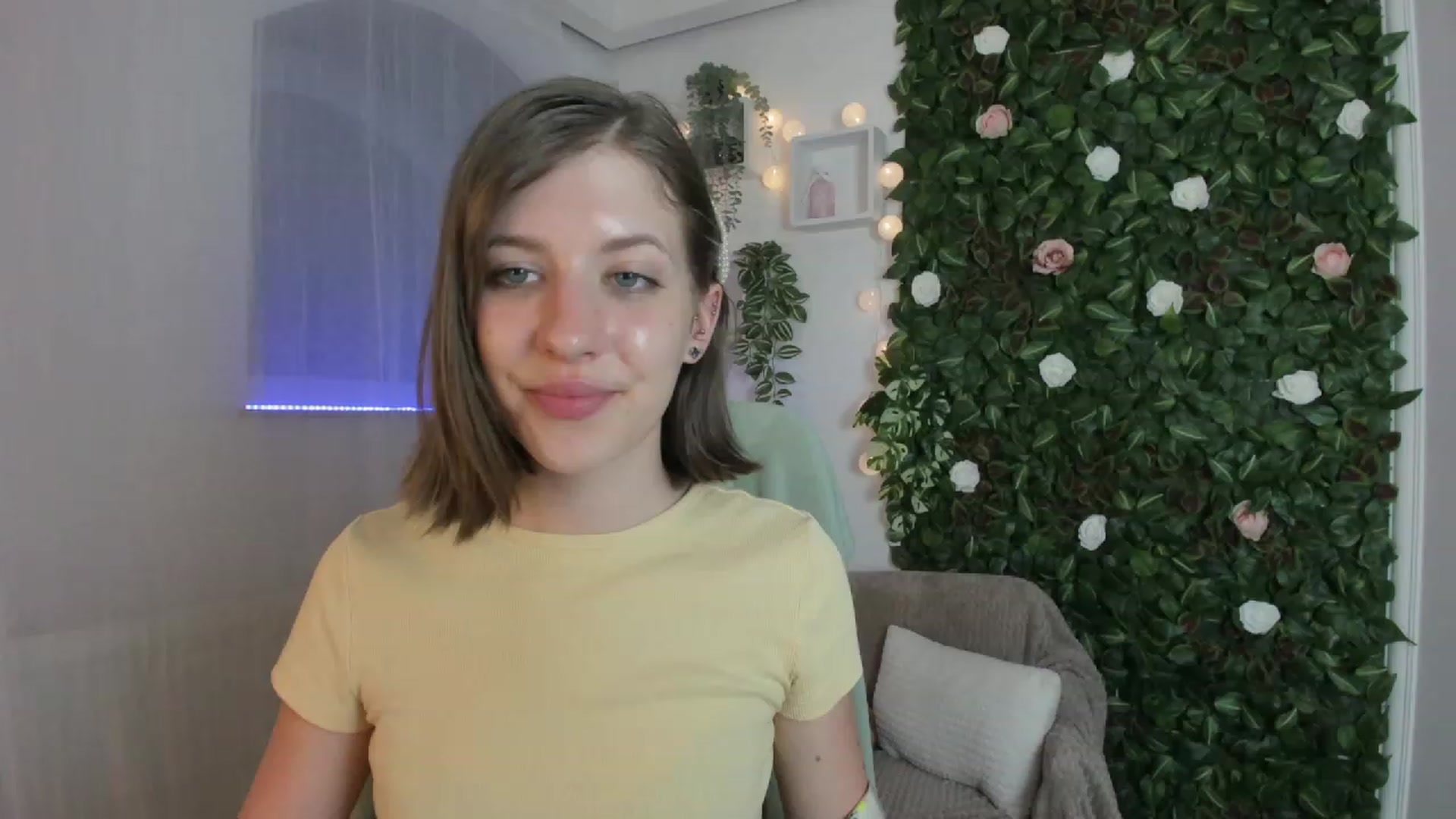 Gallery image thumbnail from Natalia_Nice's myfreecams stream on, 05/02/2023, 17:51 image 7 of 20