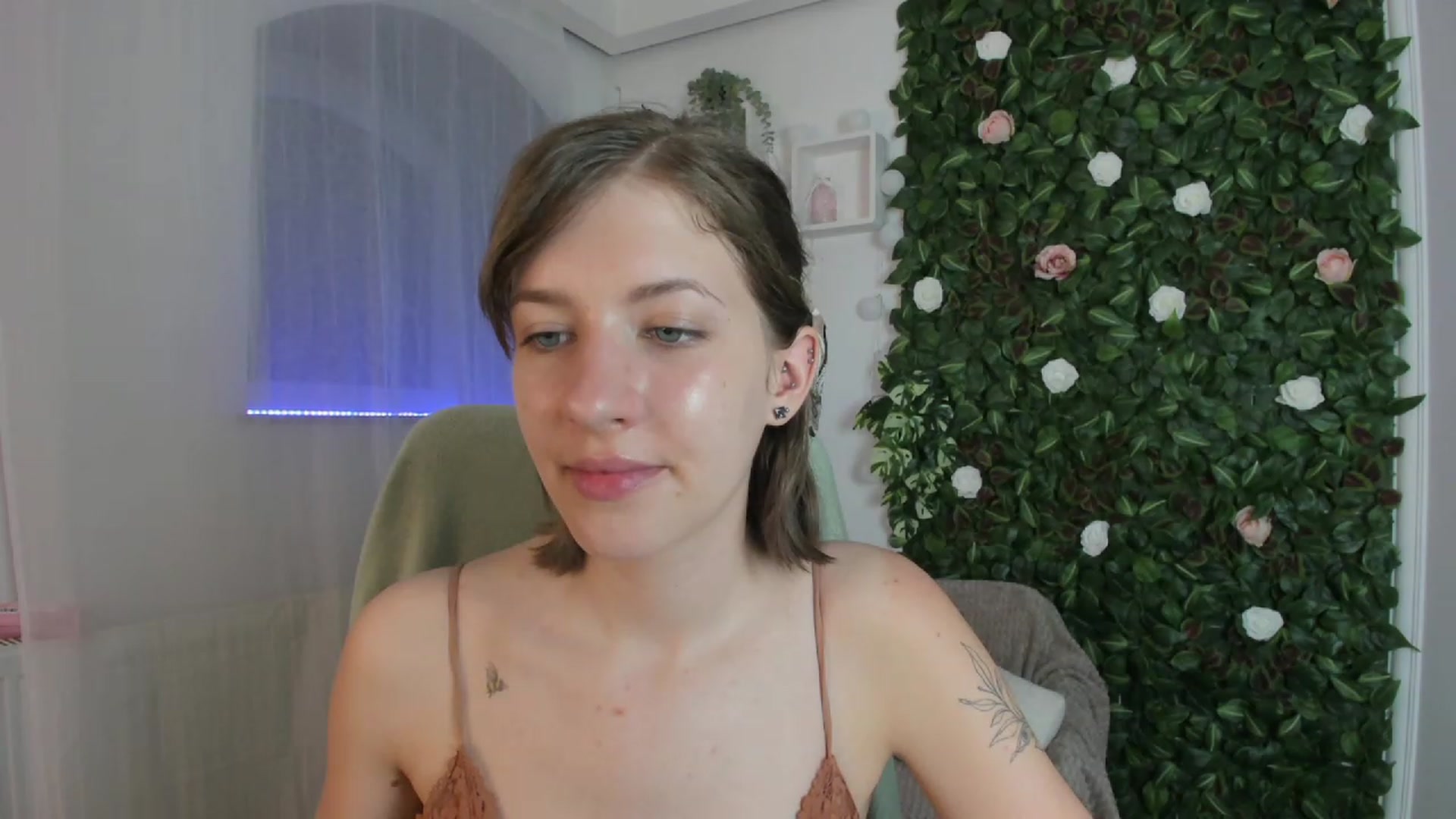 Gallery image thumbnail from Natalia_Nice's myfreecams stream on, 05/03/2023, 14:42 image 17 of 20
