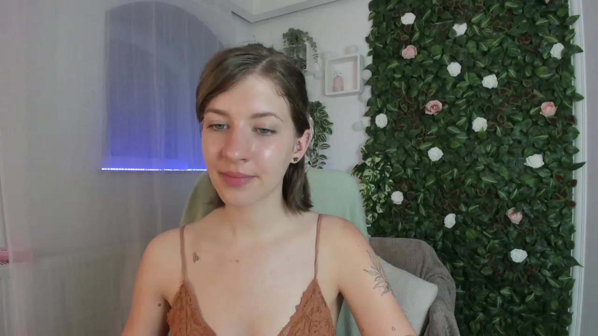 Gallery image thumbnail from Natalia_Nice's myfreecams stream on, 05/03/2023, 14:42 image 14 of 20